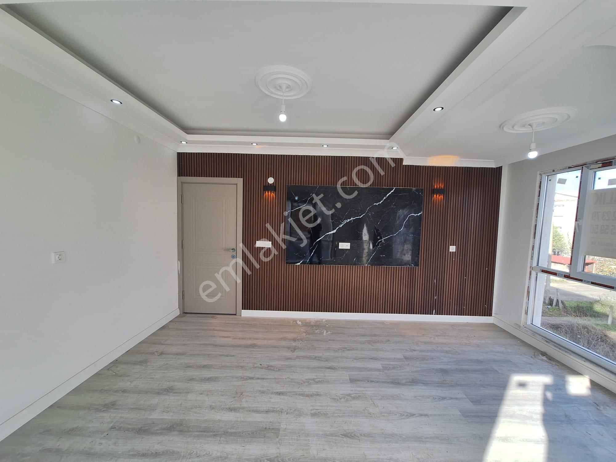 **eryıldız Gayrimenkul'den**bahçelievler Mah.merkezde Lüks 2+1 Daire Fuul Güney Cephe - Görsel 4