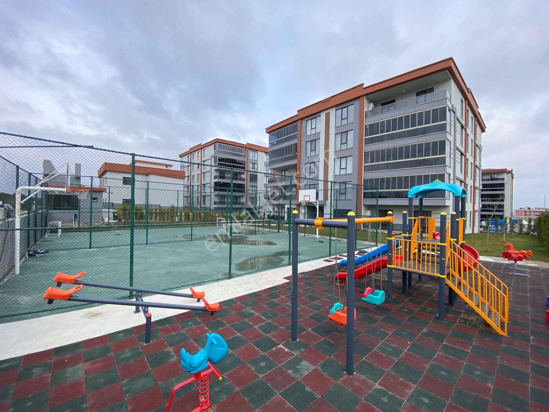 **eryıldız Gayrimenkul'den Doğaşehir 2 Sitesinde Acill Kiralık 1+1 Daire 3.kat Ön Cephe - Görsel 3