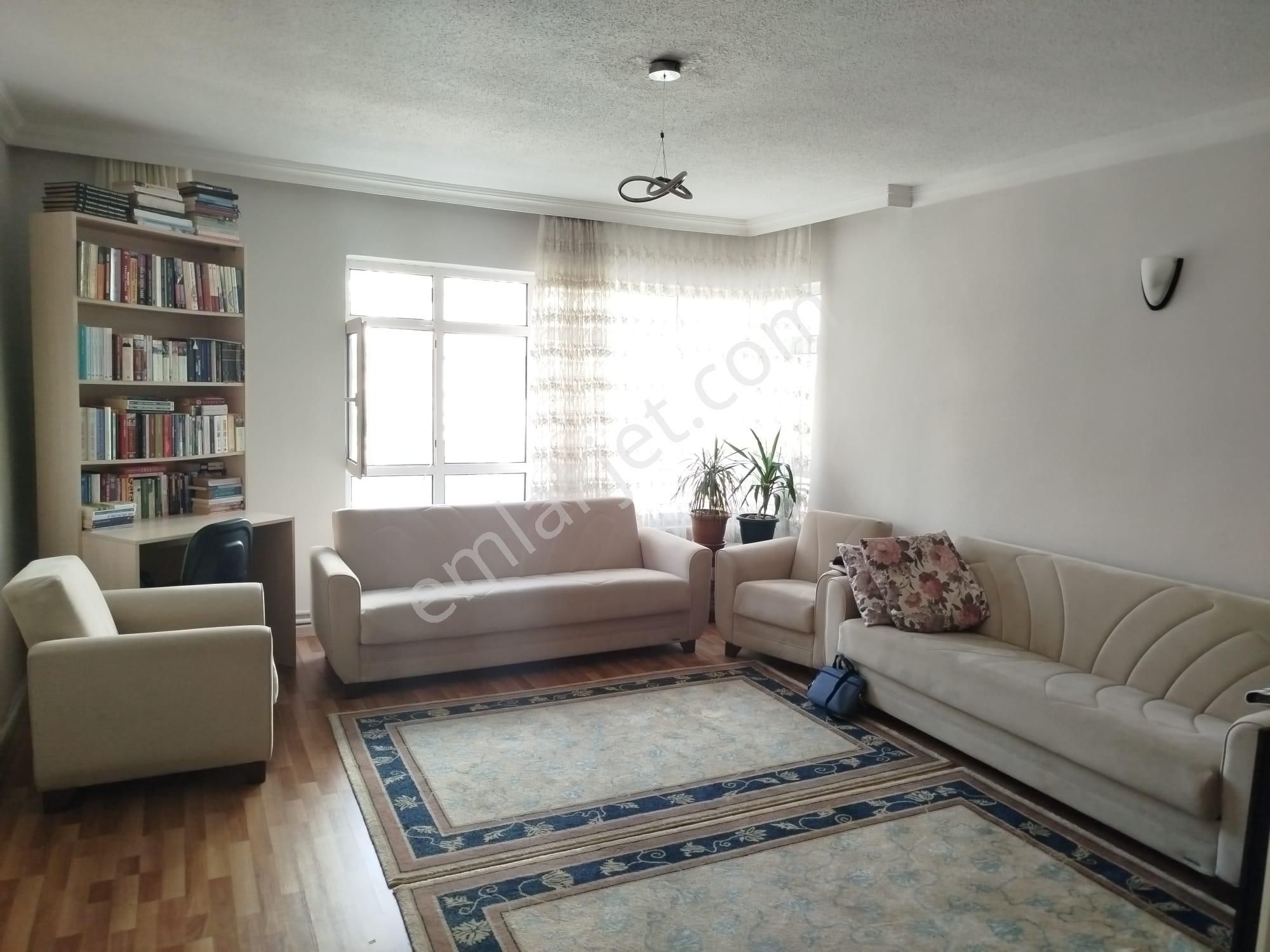 Demetevler Cemre Parkı Yakınında Satılık Fırsat Daire