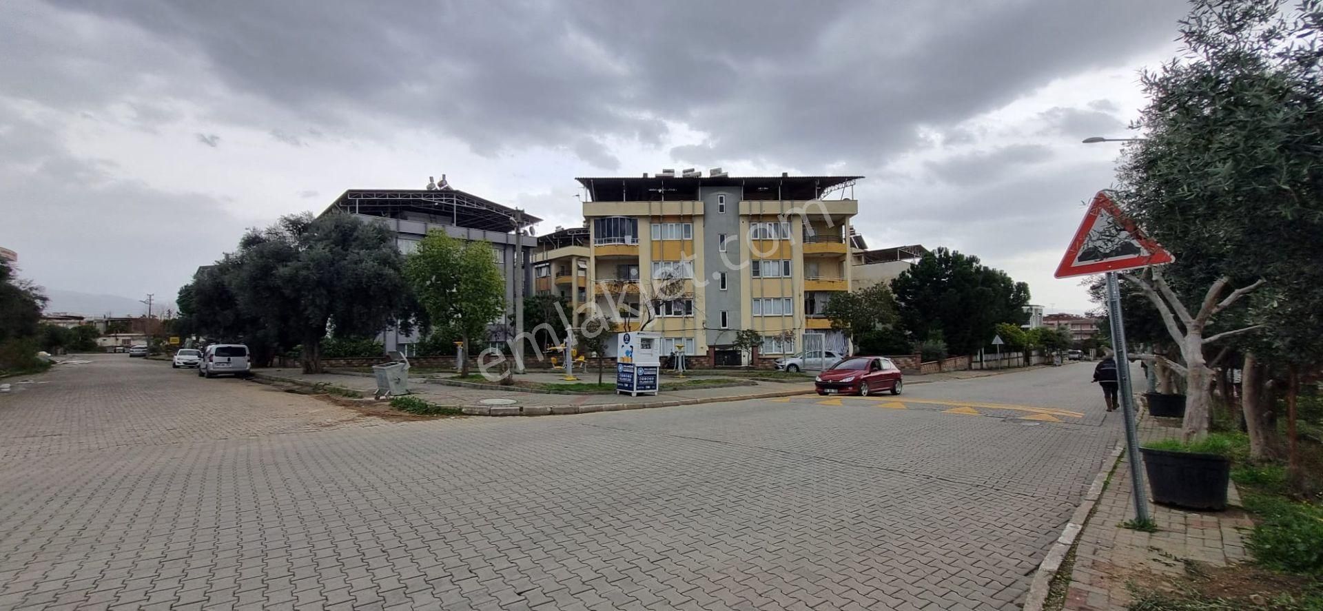 Aydın Nazilli Yöntem Emlaktan Zafer Mahallesinde 3 Cephe Kiralık 3+1 Daire
