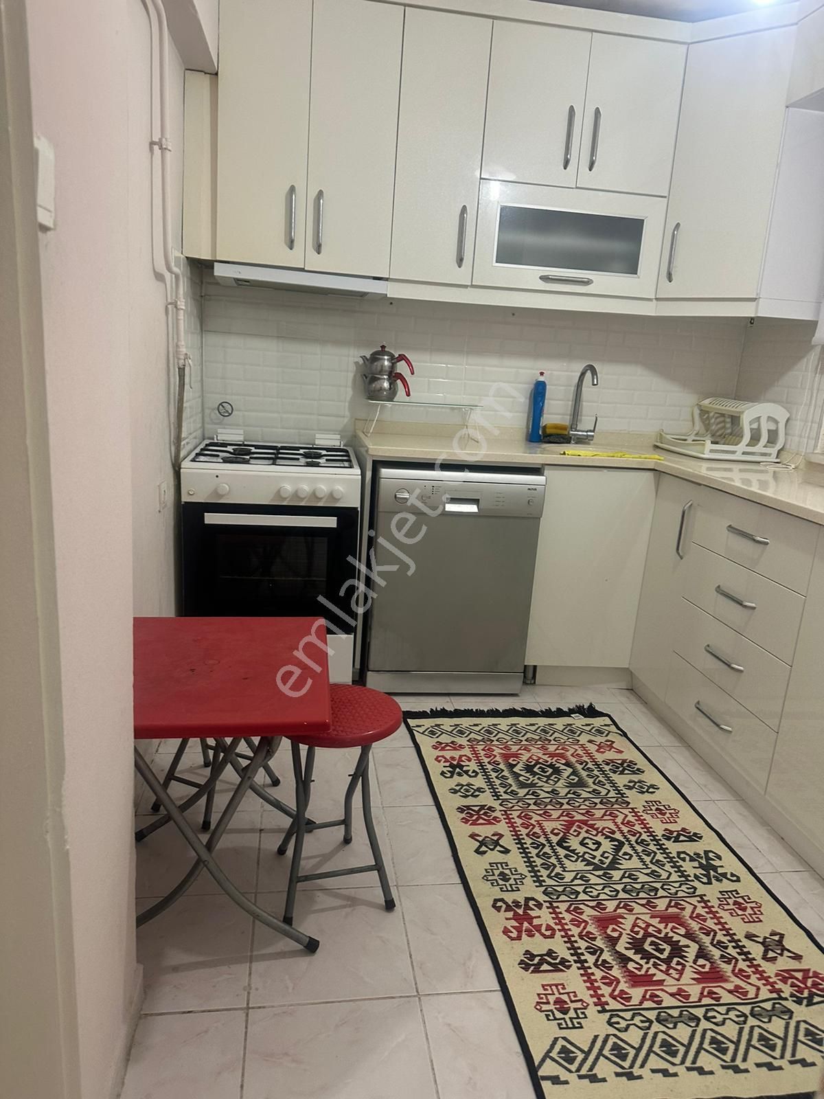 Eski Pazar Caddesinde 2+1 Eşyalı Satılık Daire - Görsel 18