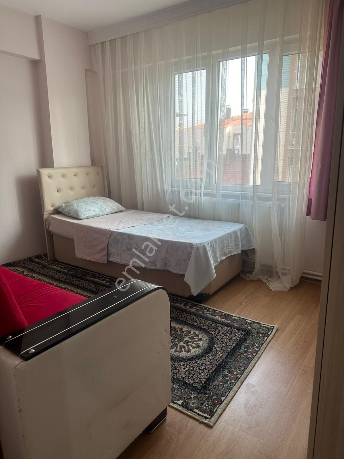 Eski Pazar Caddesinde 2+1 Eşyalı Satılık Daire - Görsel 15