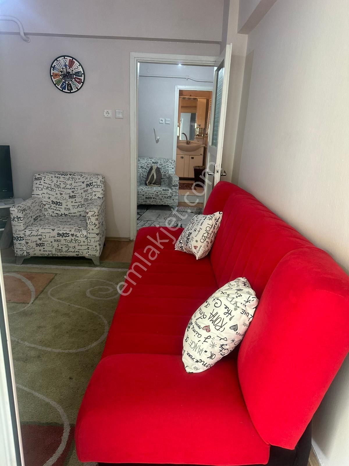 Eski Pazar Caddesinde 2+1 Eşyalı Satılık Daire - Görsel 3