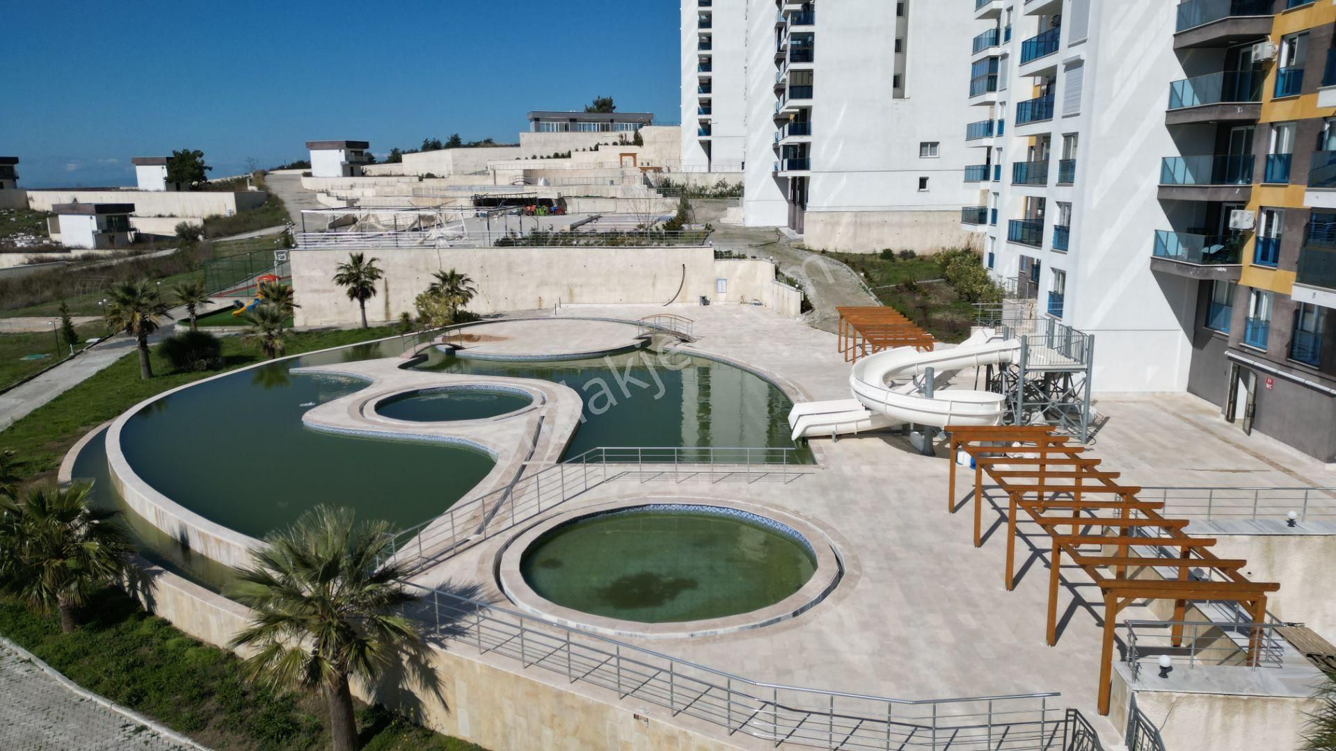 Ağaçlı Da Deniz Ve Havuz Manzaralı Satılık 2+1 Geniş Daire - Görsel 6