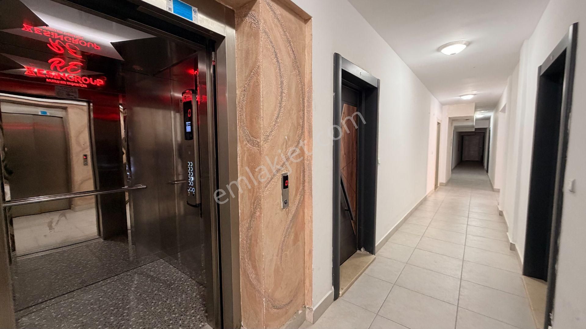 Ağaçlı Da Deniz Ve Havuz Manzaralı Satılık 2+1 Geniş Daire - Görsel 10