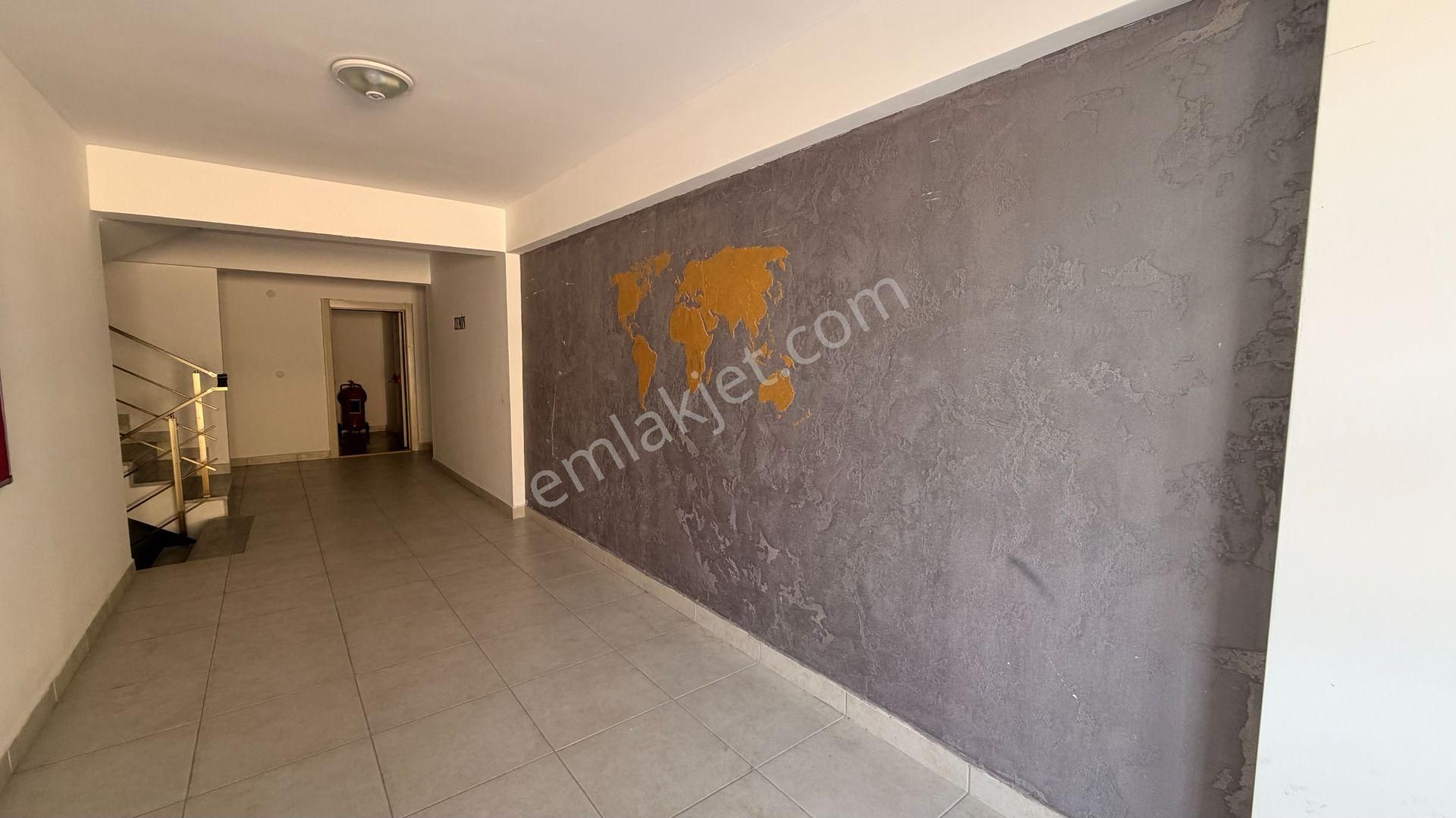 Ağaçlı Da Deniz Ve Havuz Manzaralı Satılık 2+1 Geniş Daire - Görsel 9