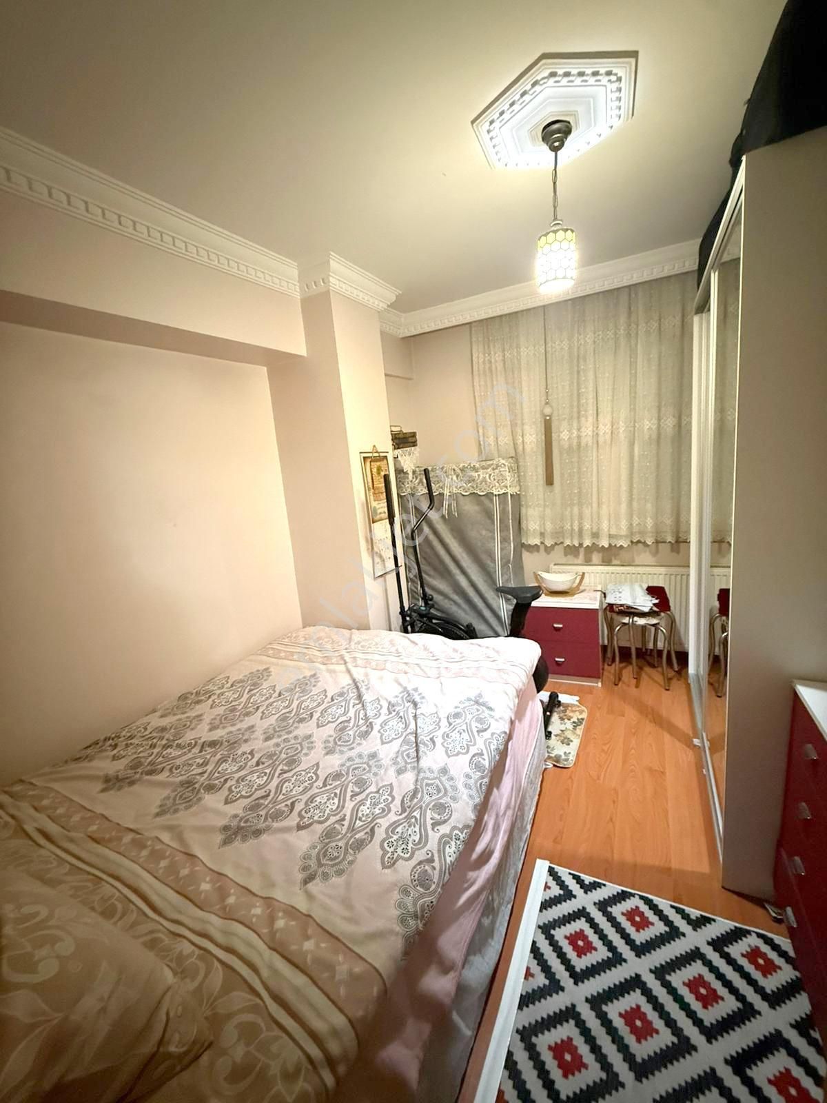 Tutar Da Zafer Mahallesinde 15 Yıllık 2+1 60 M2 Y.girş Daire - Görsel 10