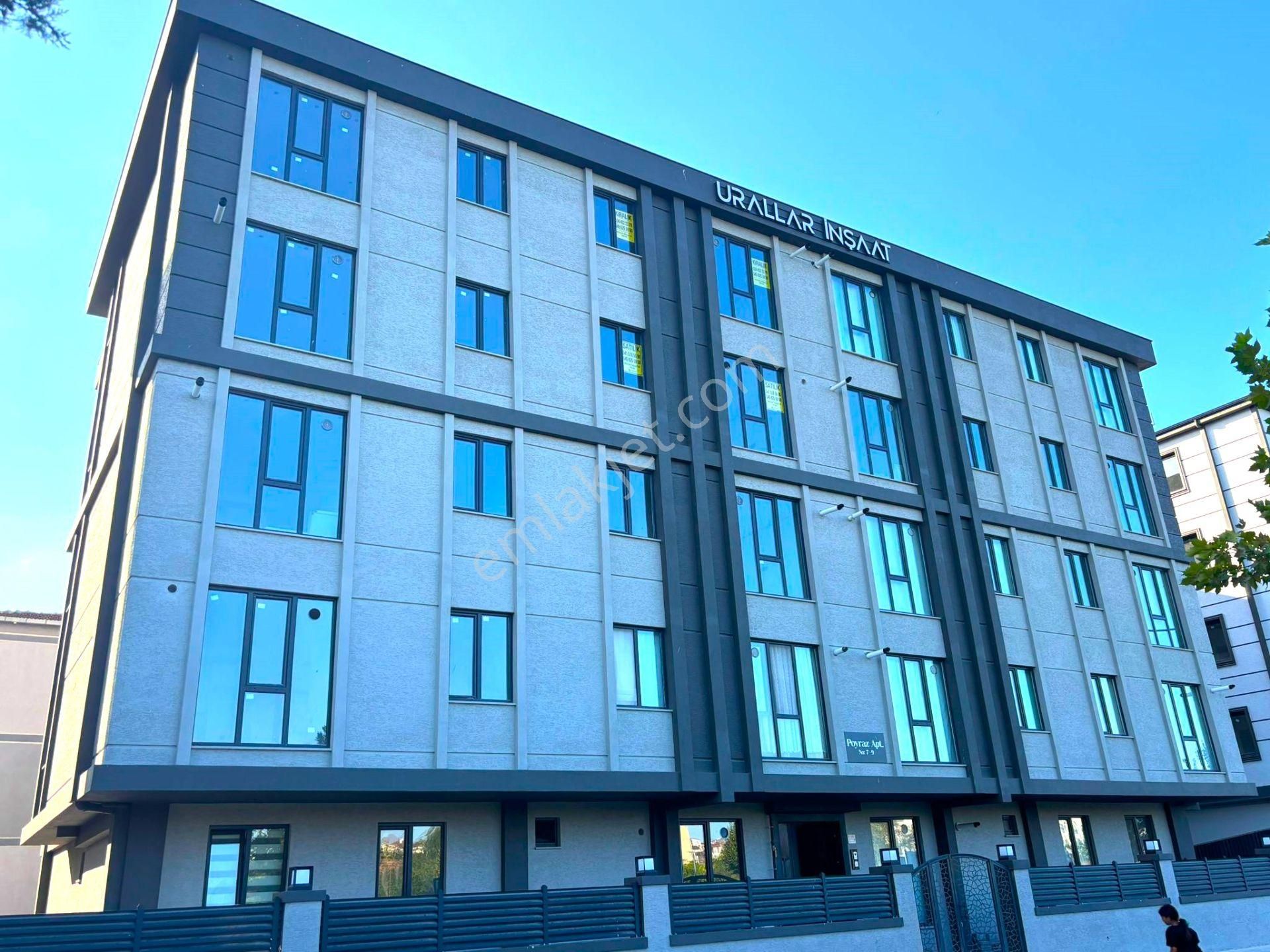 **eryıldız Gayrimenkul'den**çarşı İçinde Polis Evi Yanı Kiralık 1+1 Daire