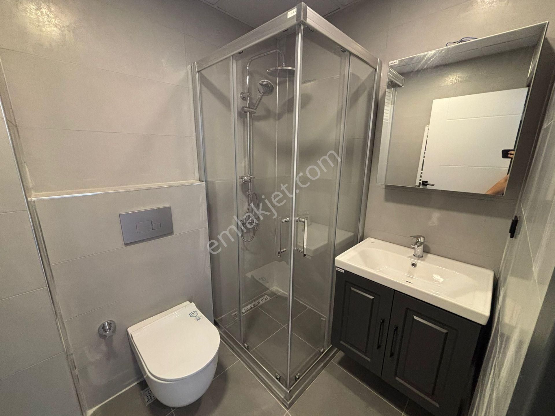 **eryıldız Gayrimenkul'den**çarşı İçinde Polis Evi Yanı Kiralık 1+1 Daire - Görsel 21