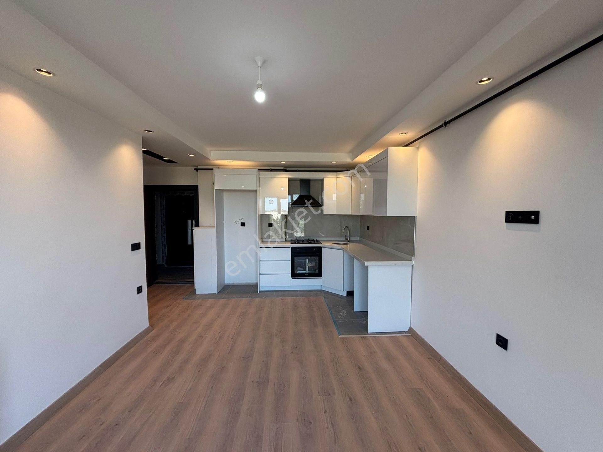 **eryıldız Gayrimenkul'den**çarşı İçinde Polis Evi Yanı Kiralık 1+1 Daire - Görsel 11