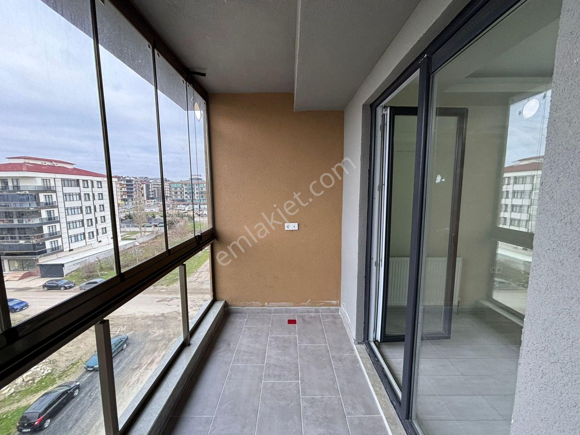 **eryıldız Emlak'tan**hepy Life 2 Sitesinde**7/24 Güvenlikli Havuzlu,hamam & Saunalı Ultra Lüks 1+1 - Görsel 8