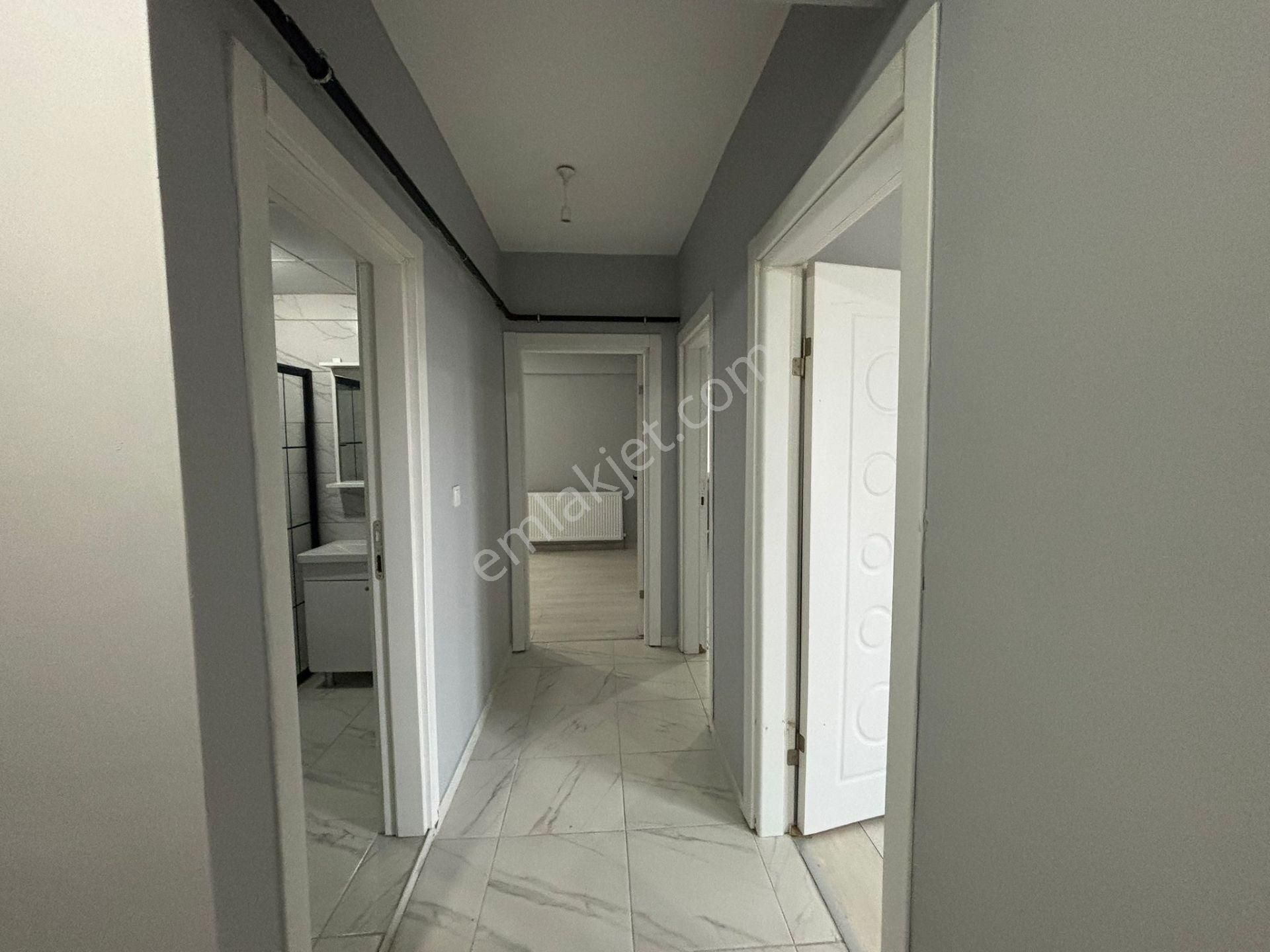 **eryıldız Gayrimenkul'den Tapu Dairesi Yanı Kiralık 2+0 Yüksek Giriş - Görsel 8