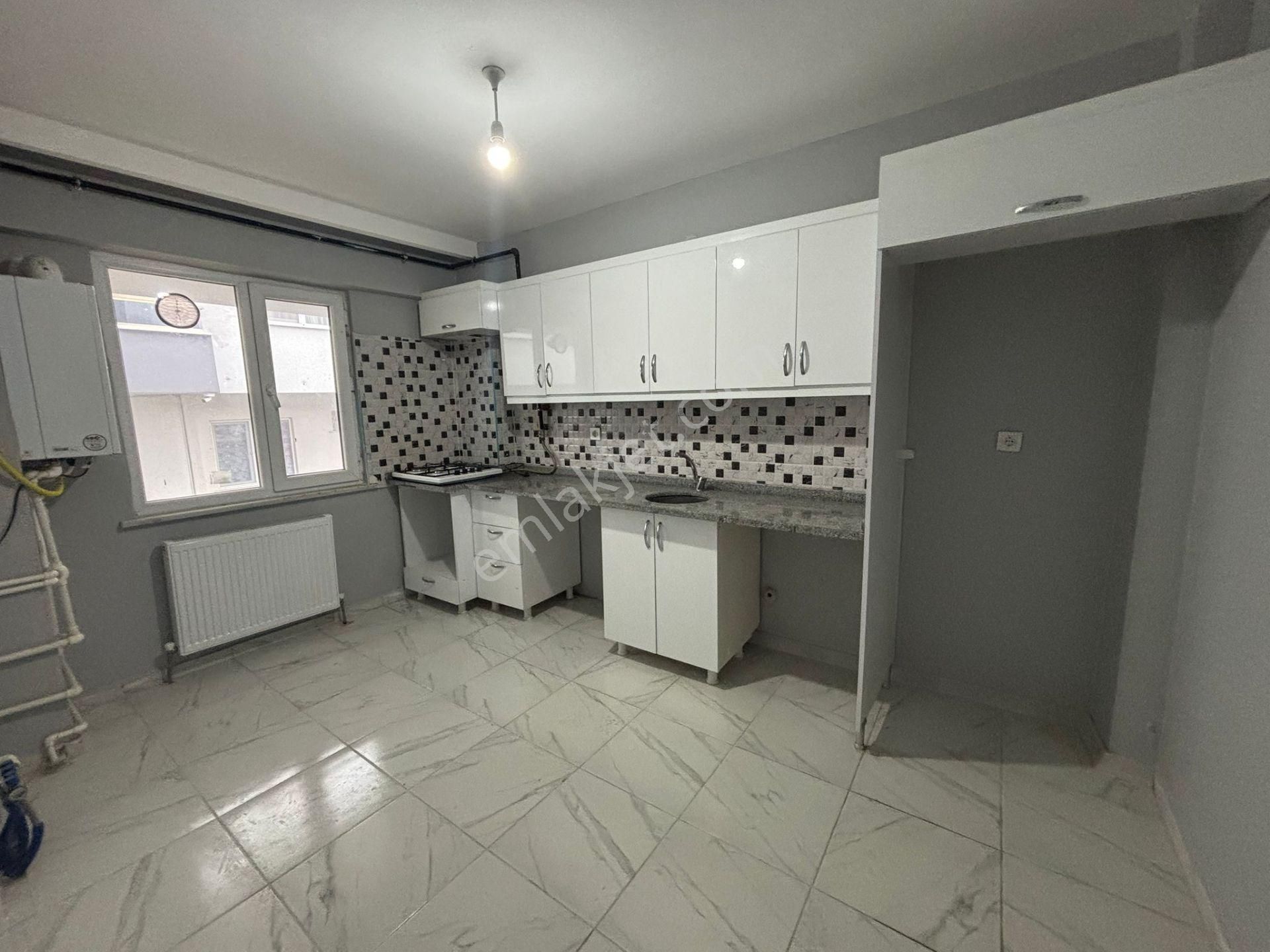 **eryıldız Gayrimenkul'den Tapu Dairesi Yanı Kiralık 2+0 Yüksek Giriş - Görsel 10