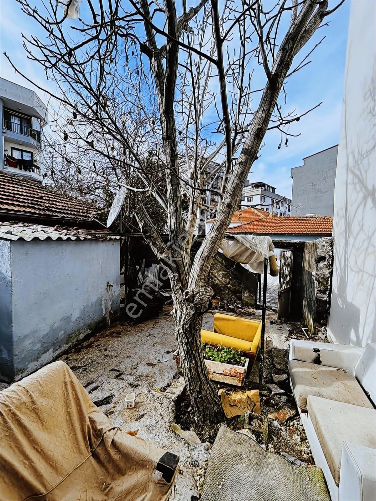 Seferihisar Da Müstakil Bahçeli 2 Katlı Yatırımlık Kerpiç Ev - Görsel 9