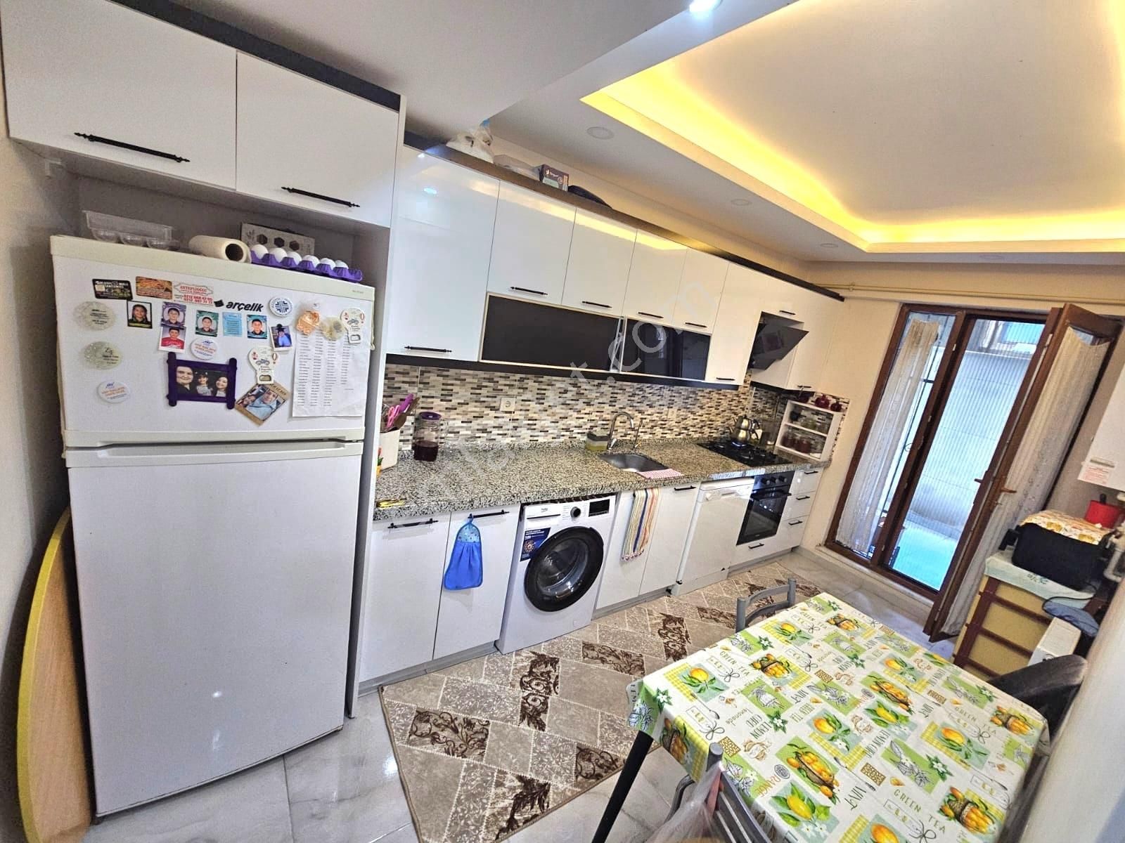 Pusula İnş.tan Ugurmumcu Mah Cadeye Yakın 110m2 Super Bahçe Katı