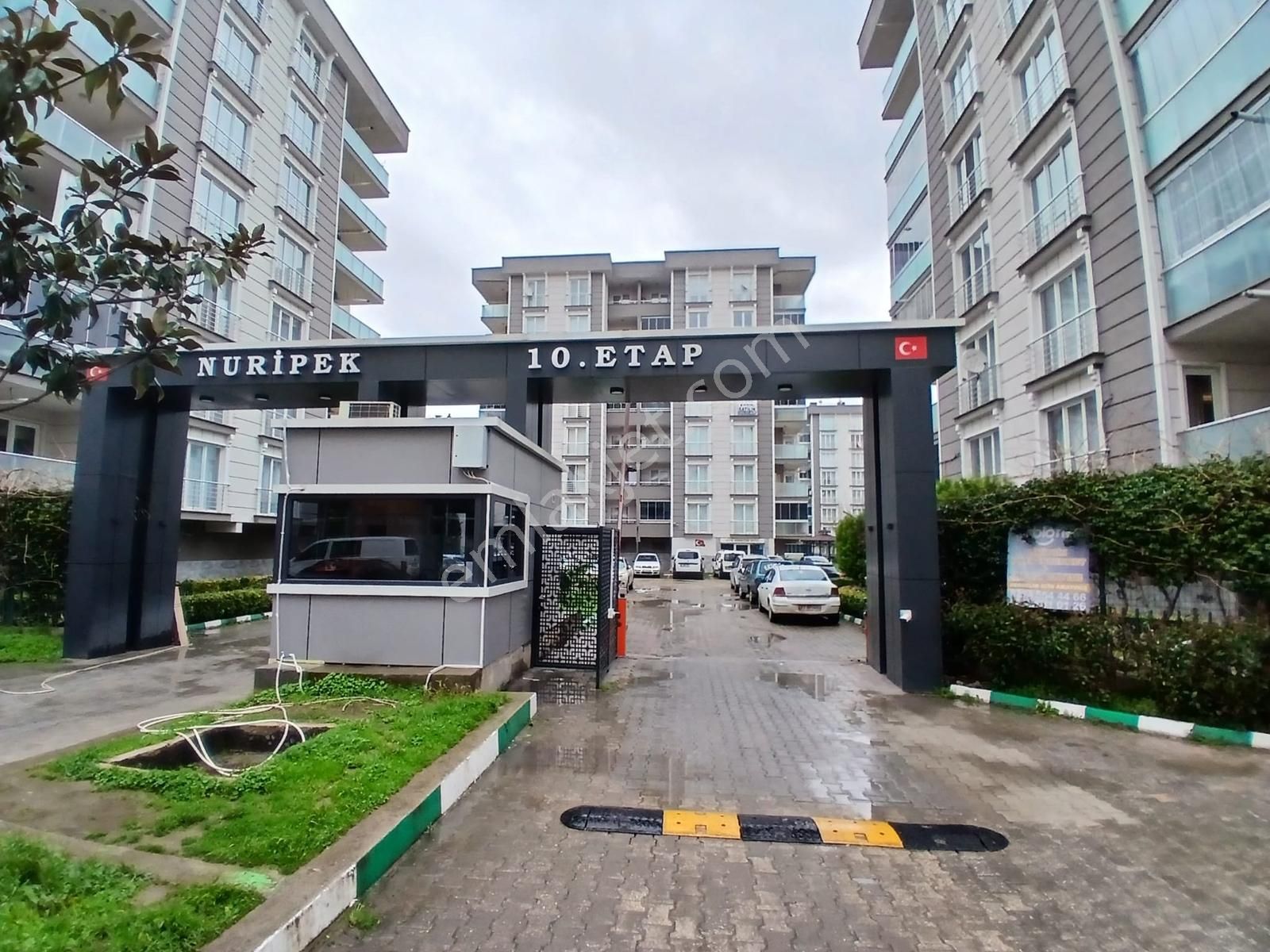 Nur İpek 10.etap Sitesi Geniş Ve Ferah 3+1 Satılık Daire