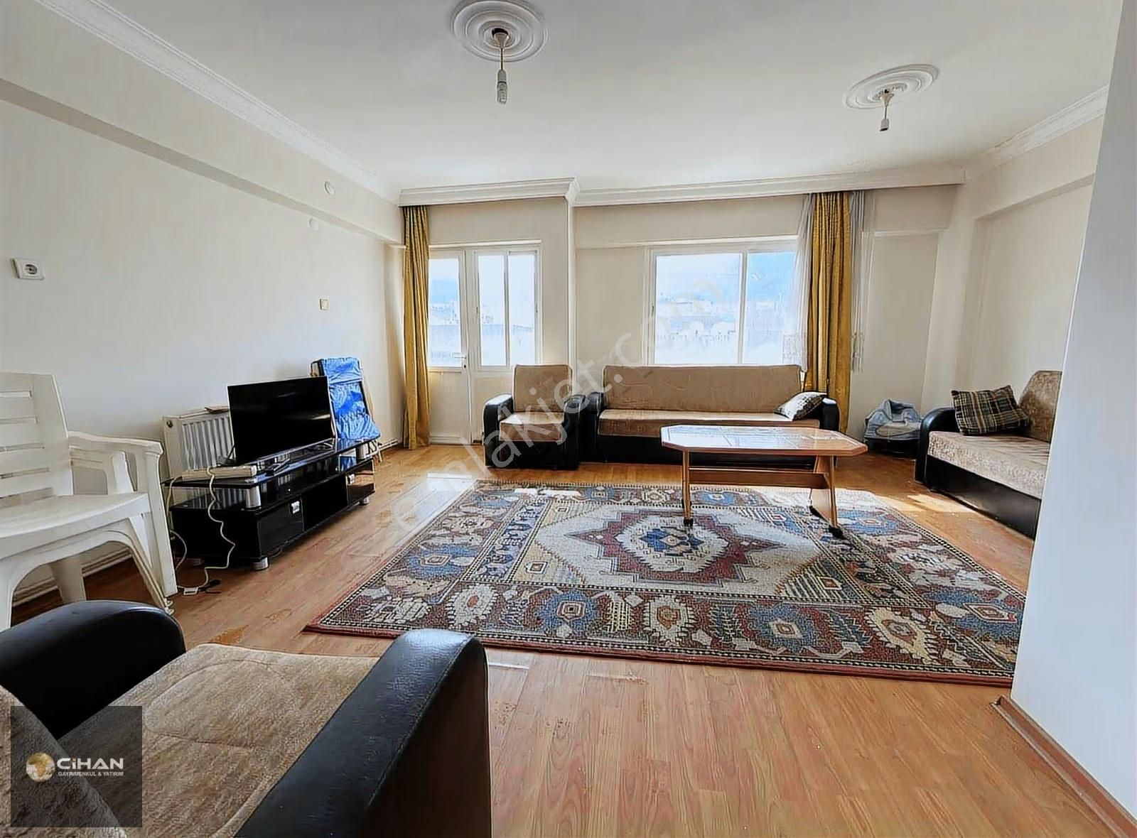 Kuşadası Davutlar Merkezde 3+1 150m2 Daire - Görsel 23