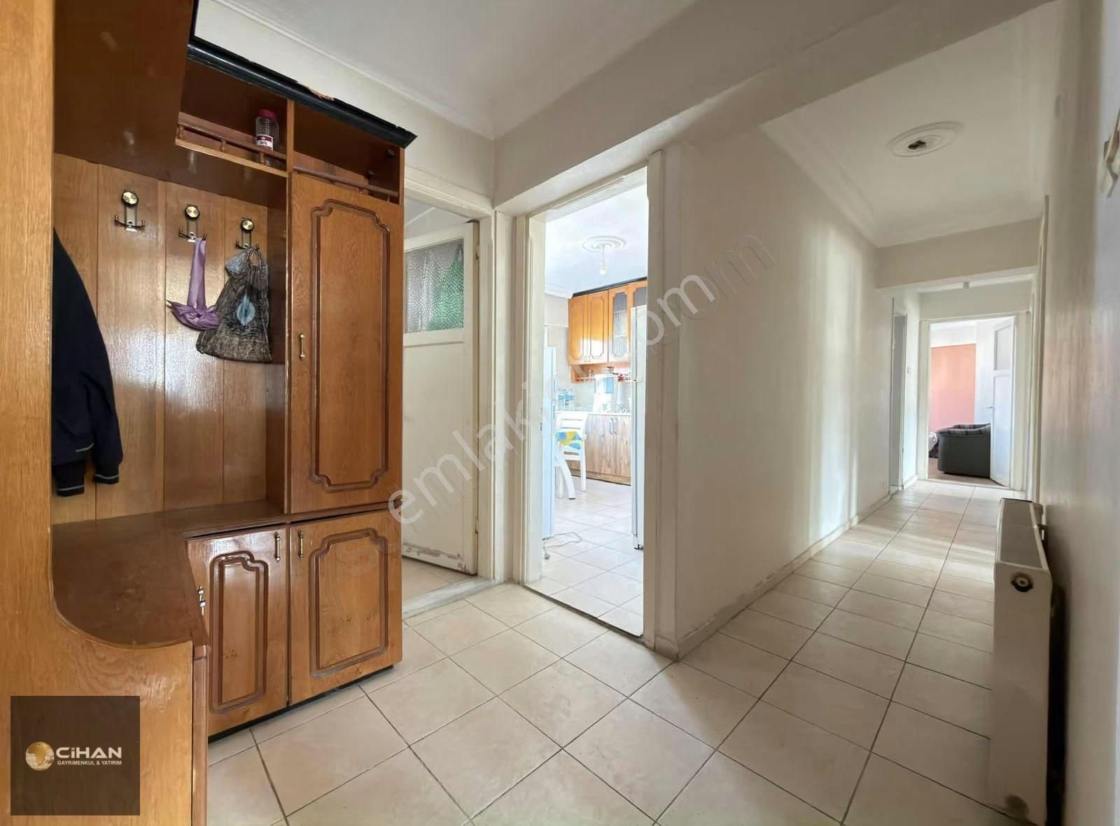 Kuşadası Davutlar Merkezde 3+1 150m2 Daire - Görsel 4