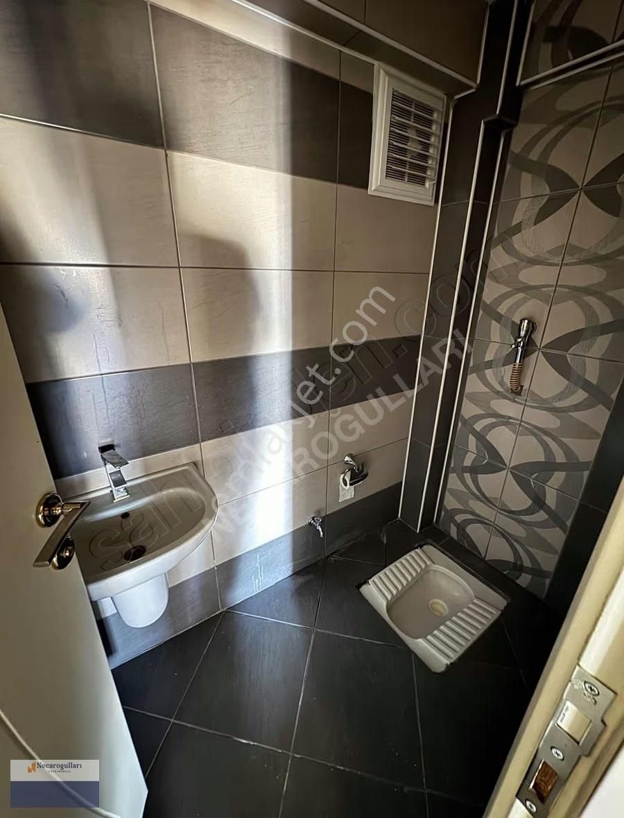 Necaroğullarından Ofis Eski Stad Karşısı Kiralık 3+1 Daire - Görsel 15