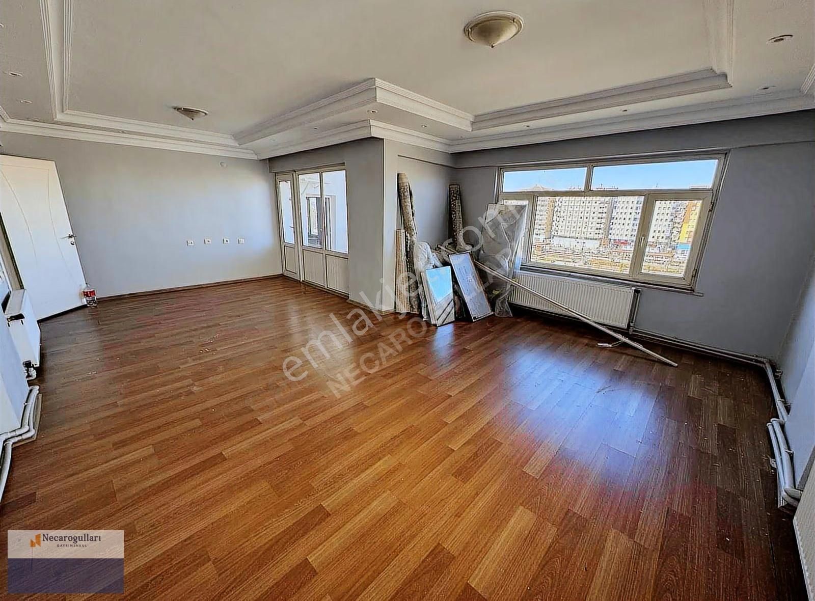 Necaroğullarından Ofis Eski Stad Karşısı Kiralık 3+1 Daire - Görsel 5