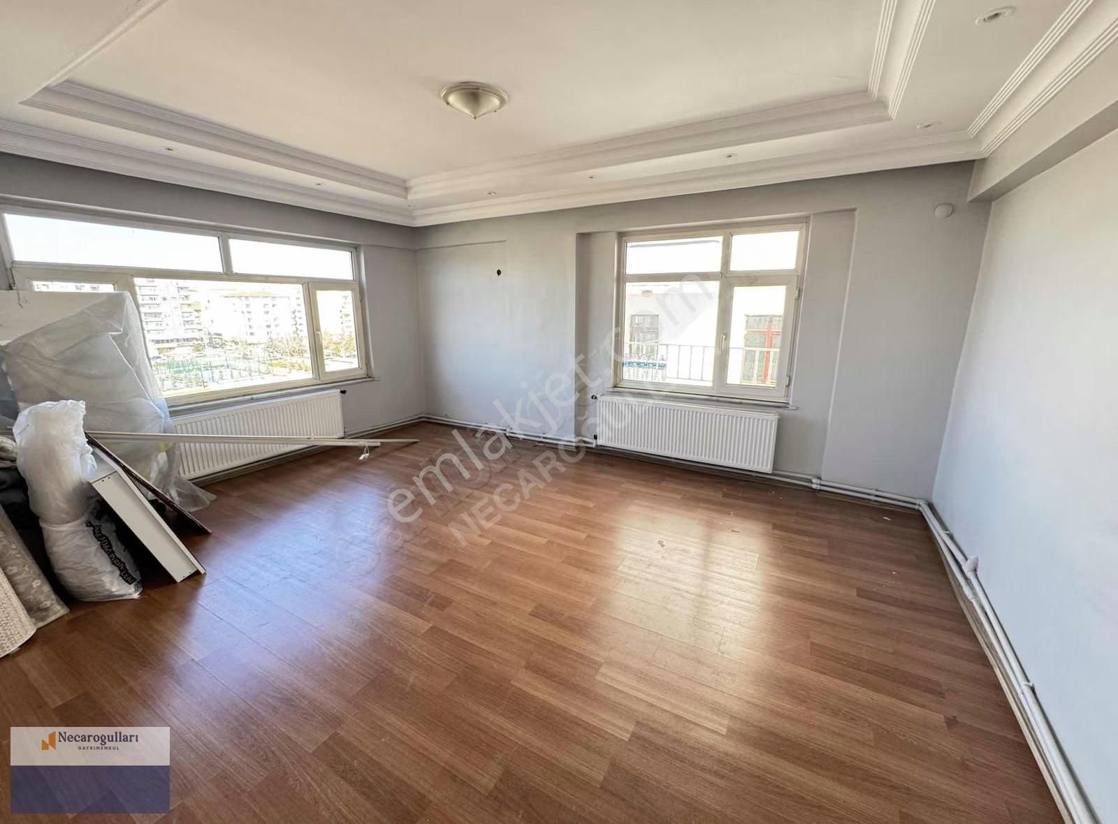Necaroğullarından Ofis Eski Stad Karşısı Kiralık 3+1 Daire - Görsel 13