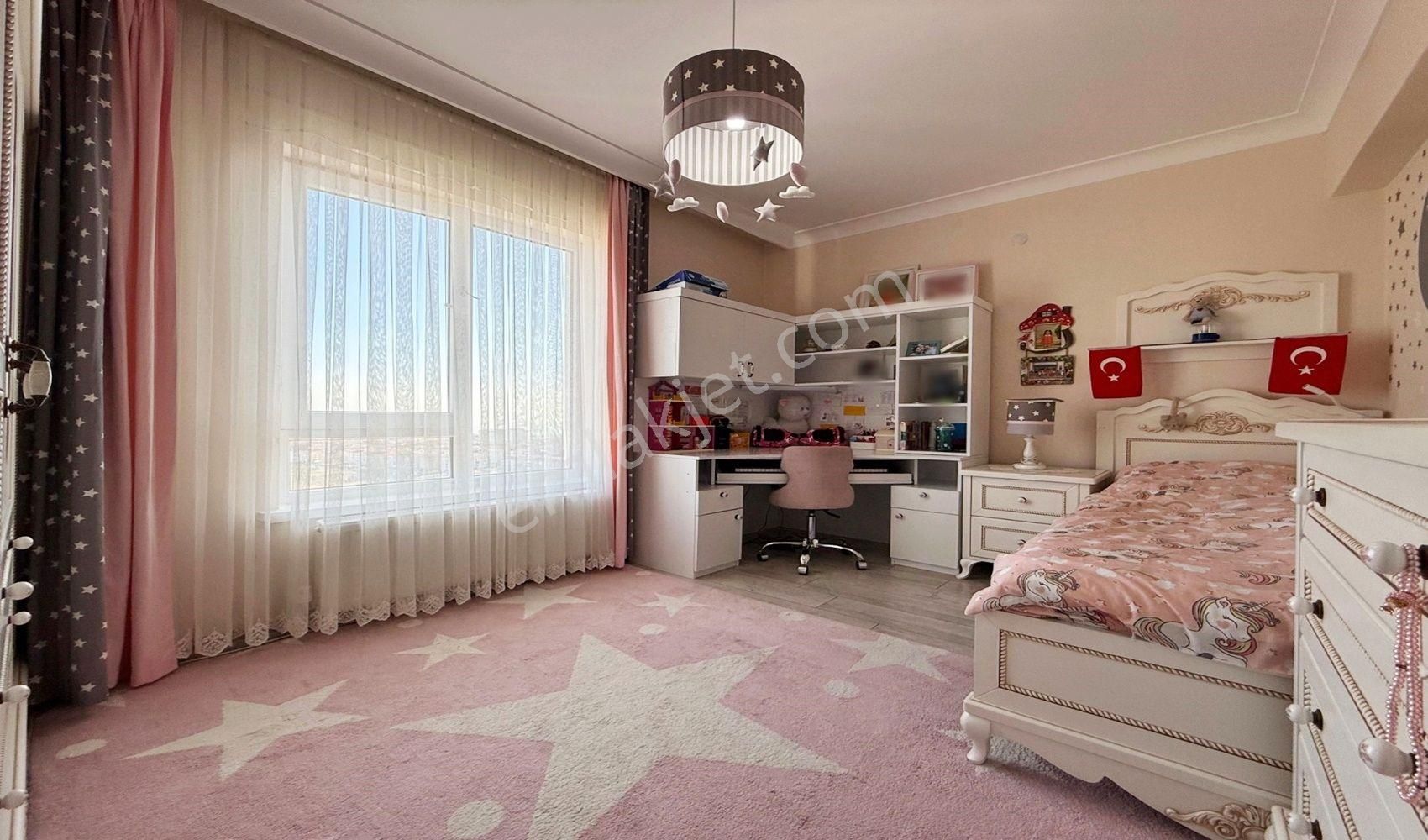 Vadi'den Karakaya'da Site İçerisinde-manzaralı-yapılı-3+1 Daire! - Görsel 13