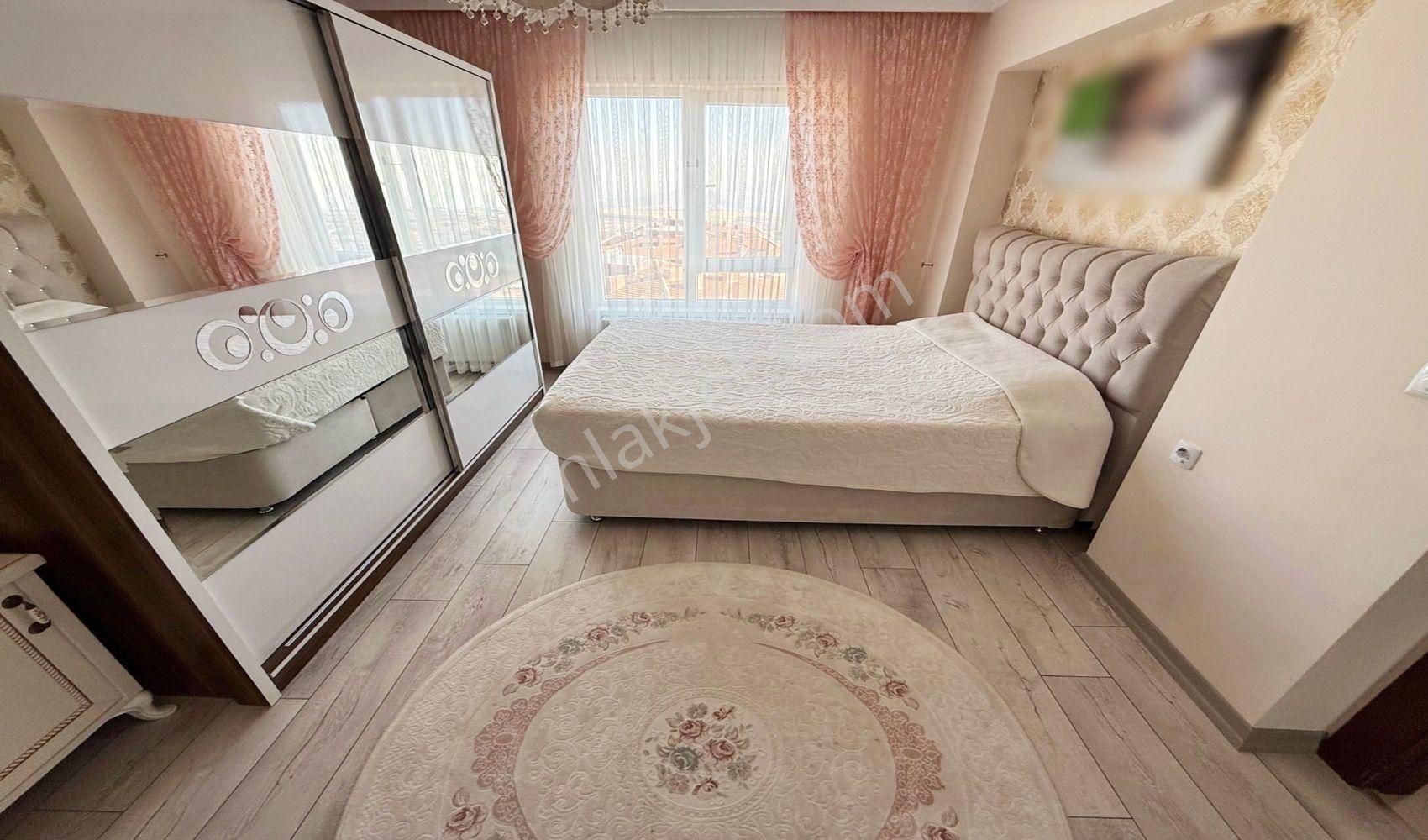 Vadi'den Karakaya'da Site İçerisinde-manzaralı-yapılı-3+1 Daire! - Görsel 21