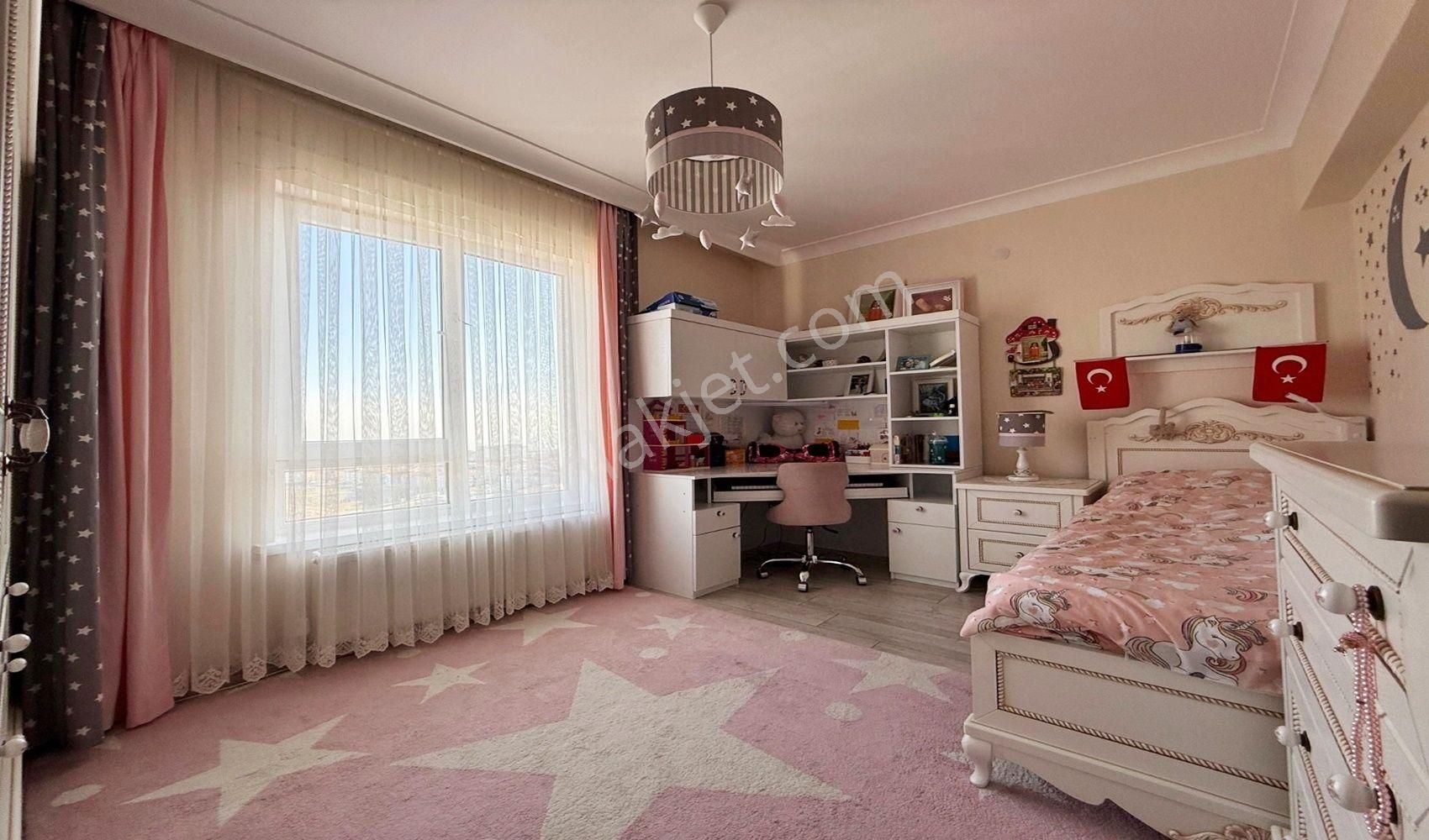 Vadi'den Karakaya'da Site İçerisinde-manzaralı-yapılı-3+1 Daire! - Görsel 14