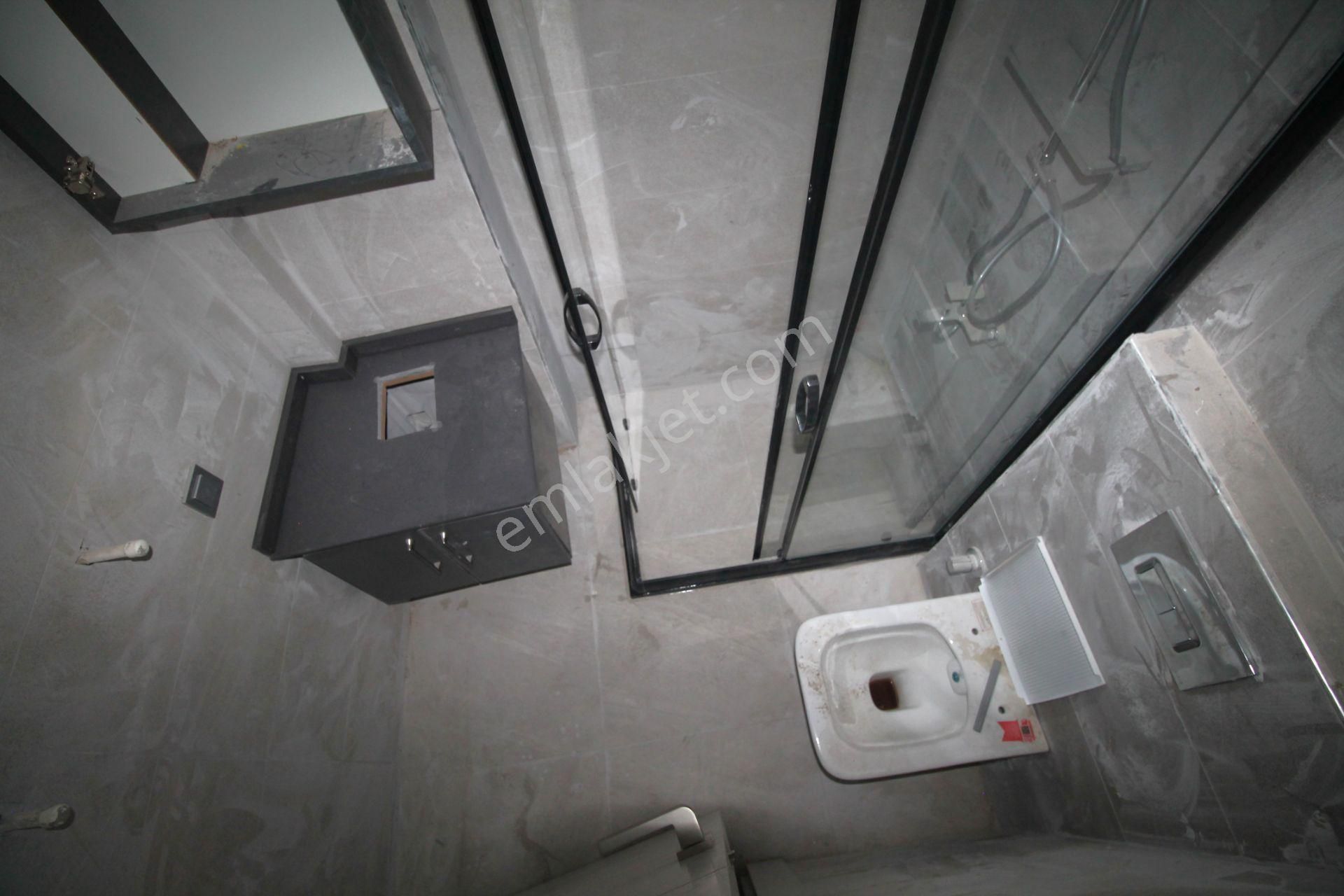 Retro’dan Gazi Mah’de Yarınlarınızın Yatırımı Olacağı Ebeveyn Banyolu Sıfır 1+1 - Görsel 8