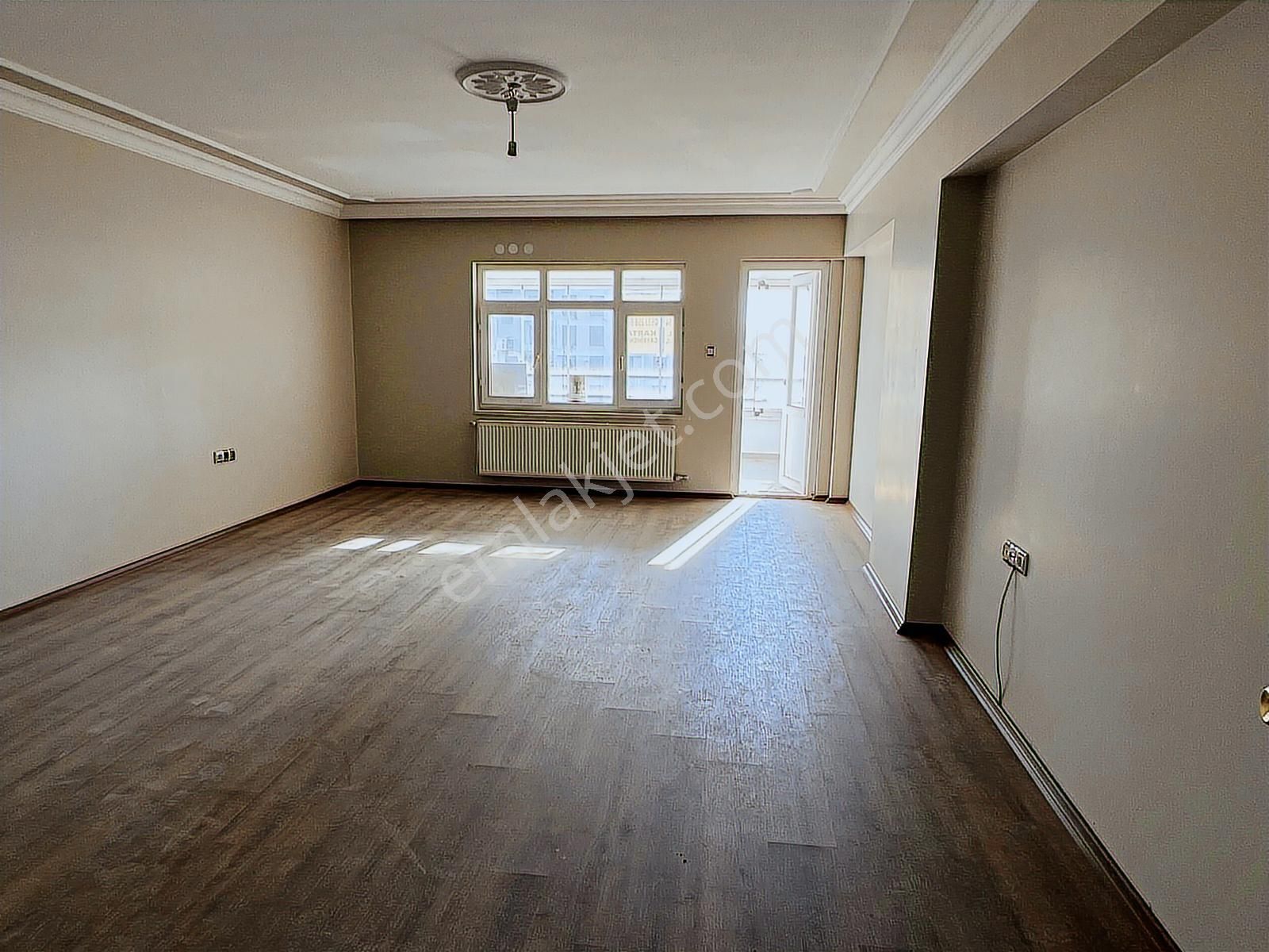 Turgut Özal Mahallesi Ara Kat 3+1 Kombili Oturuma Hazır - Görsel 10