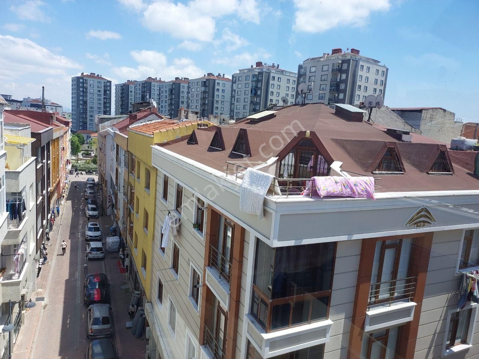 Redstone Nüanstan Zeytinburnu'nda Yatırımlık Satılık 2+1 Daire