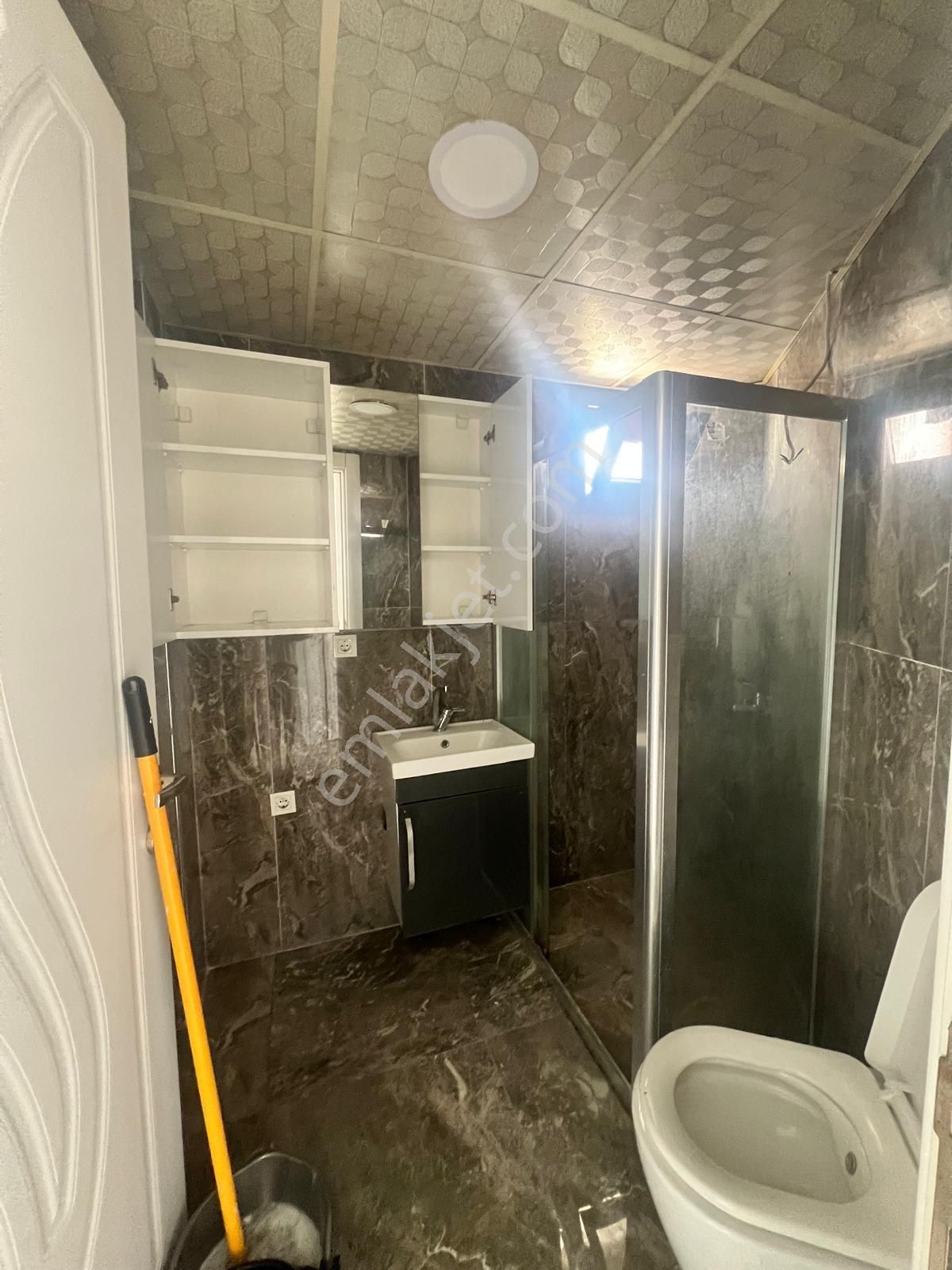 Şirinkapı Mahallesinde Kiralık 2+1 Daire - Görsel 9