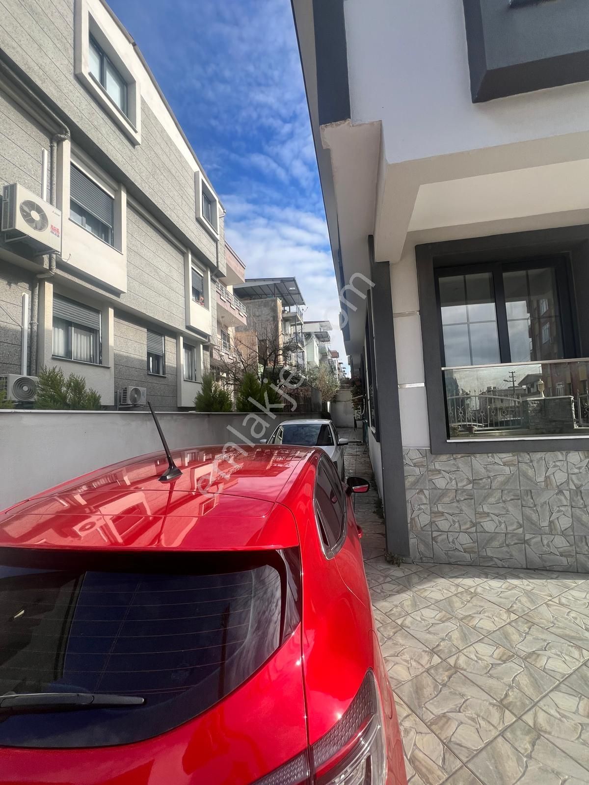 Şirinkapı Mahallesinde Kiralık 2+1 Daire - Görsel 18