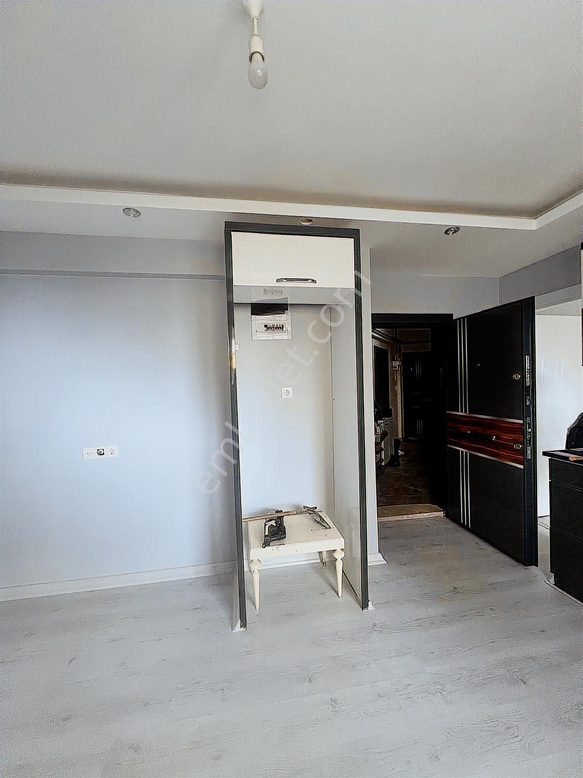 Şirinkapı Mahallesinde Kiralık 2+1 Daire - Görsel 12