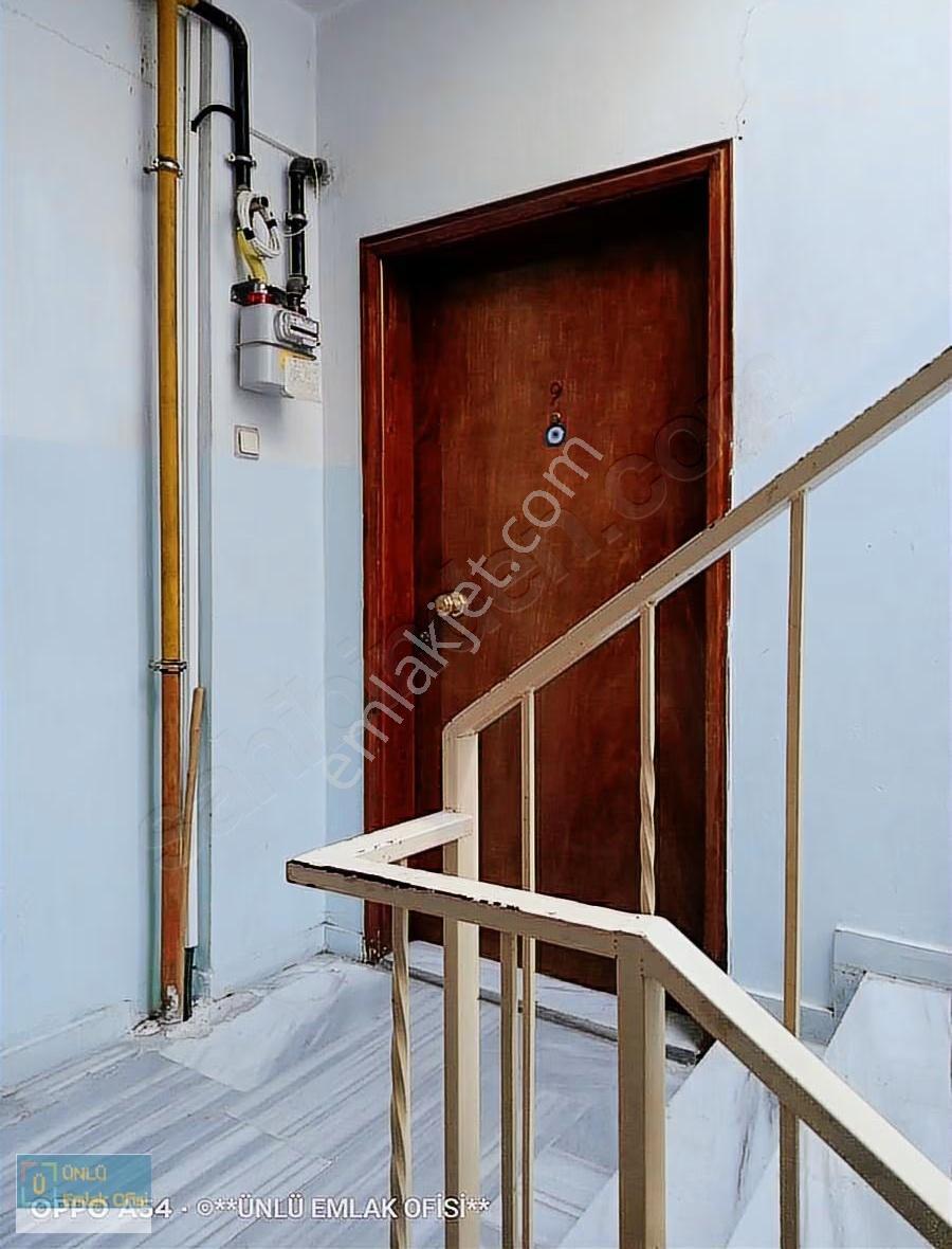 Ünlü Emlaktan Merkezi Konumda Satılık 3+1 Kombili Manzaralıdaire - Görsel 9