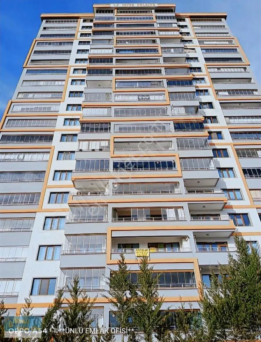Ünlü Emlaktan Havalimanı Yolunda Arakat Eşyalı Geniş Ferah Lüks