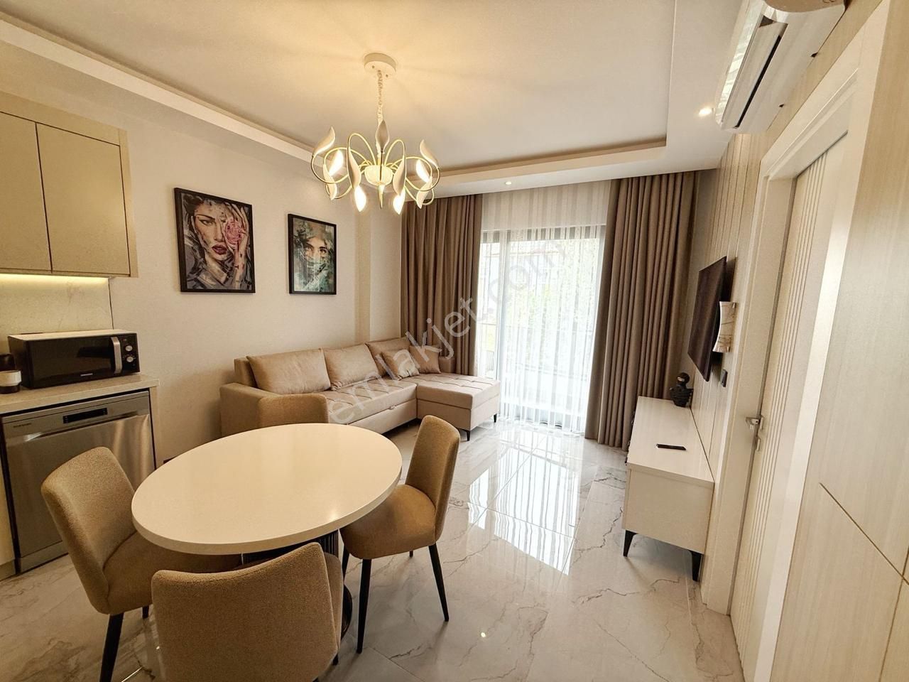 Alanya Kleopatra Plajı’na 150 Metre – Satılık 1+1 Daire