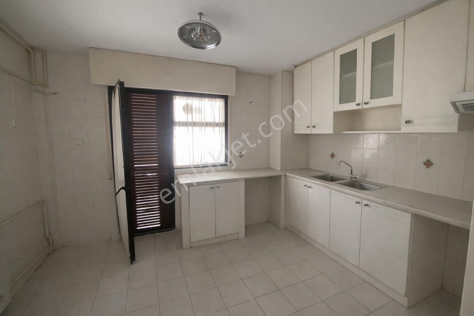 Alsancak'ın Kalbinde, Kültürpark Yanı, Satılık Ferah 3+1 Ara Kat!! - Görsel 5