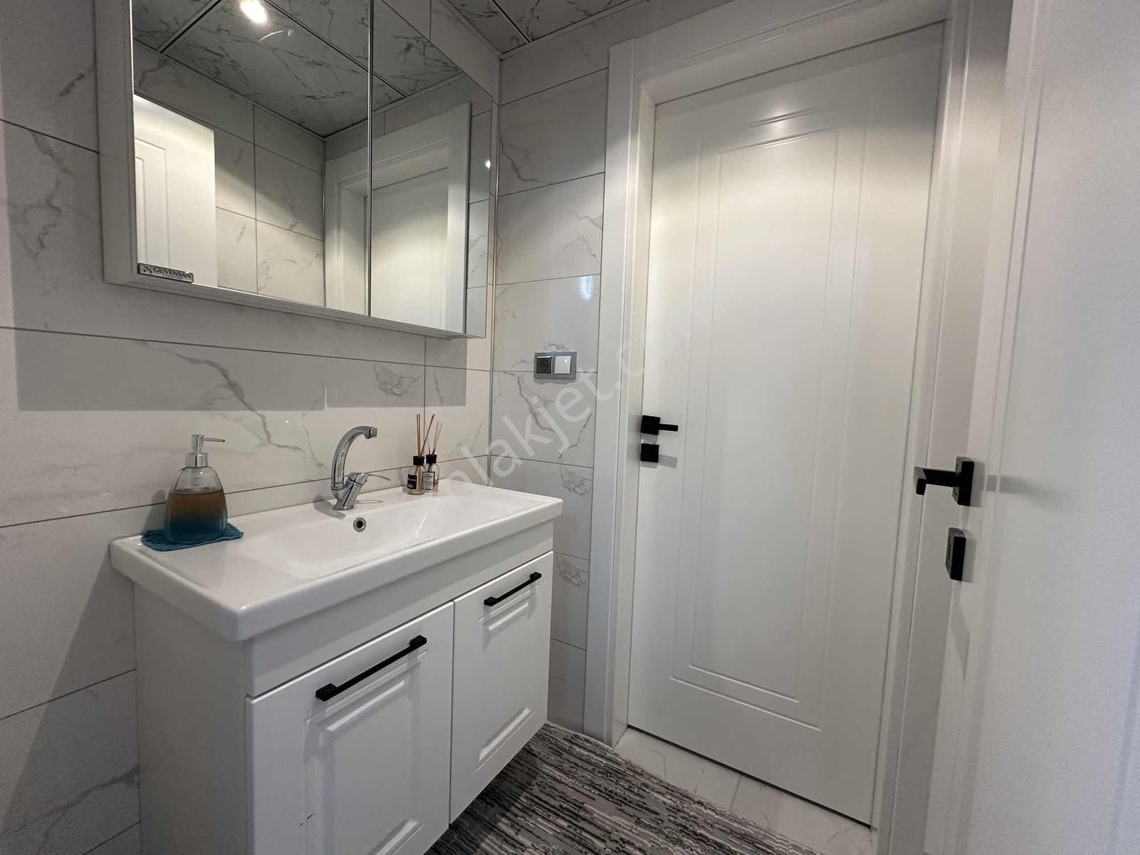 Adliye & Şehir Hastanesine Yürüme Mesafesinde 3+1 Daire - Görsel 14