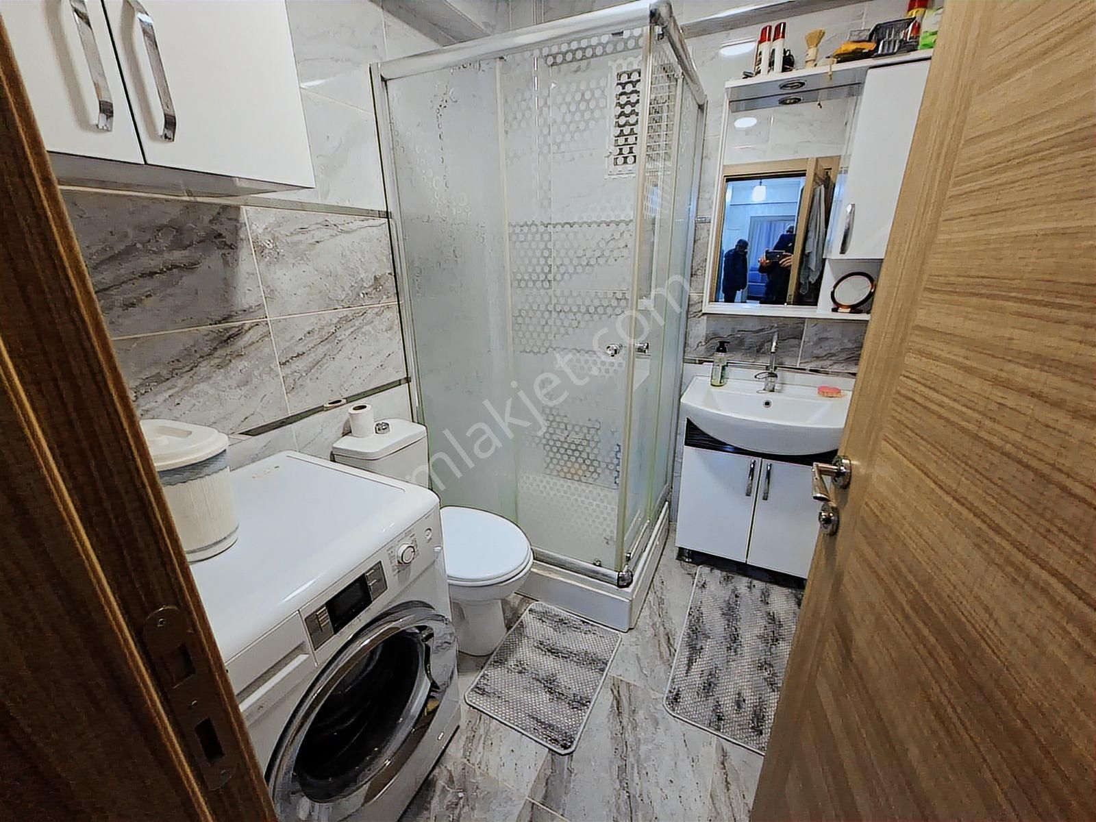 Hastaneye Yakın Geniş, Ve Ferah Hemen Taşınmaya Uygun Eşyalı 3+1 - Görsel 11