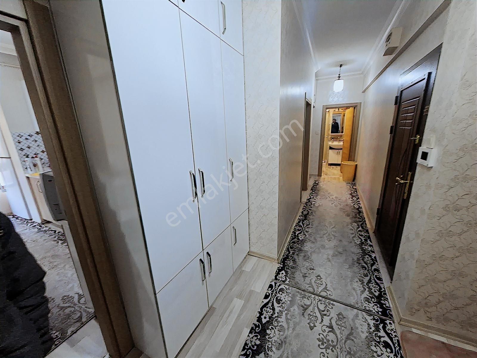 Hastaneye Yakın Geniş, Ve Ferah Hemen Taşınmaya Uygun Eşyalı 3+1 - Görsel 5