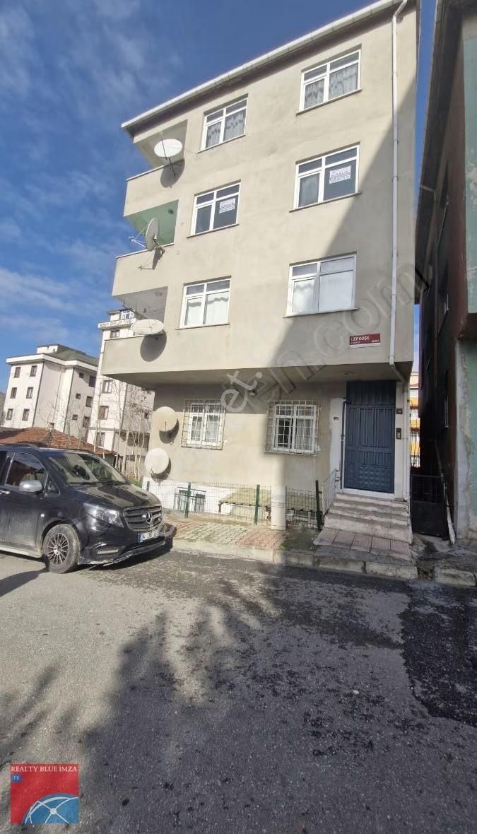 Ümraniye Adem Yavuz Mh 2+1 110m Arakat Balkonlu