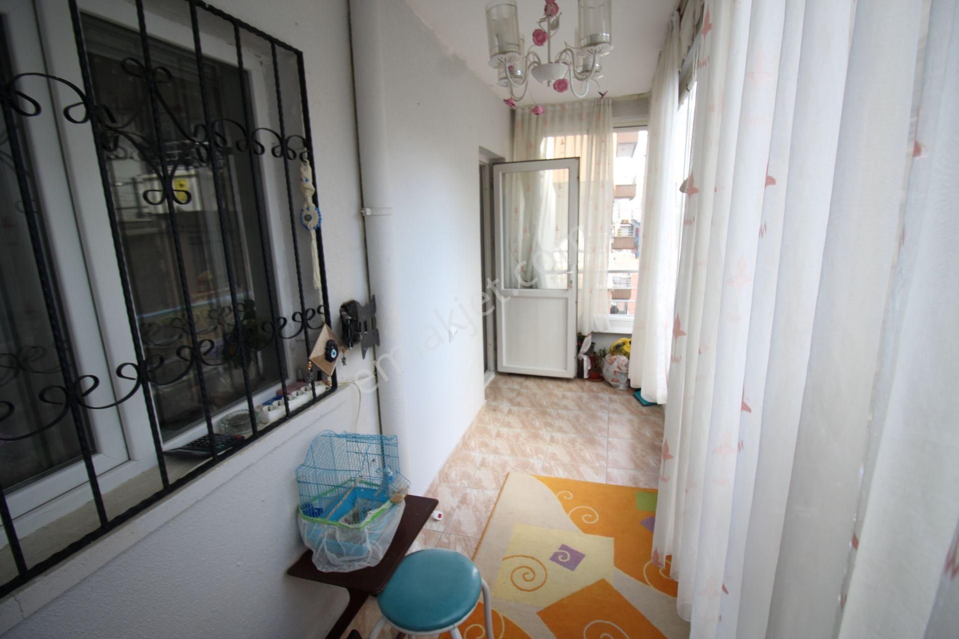 Krc'den Tıp Fakültesi Caddesi Yanında 2+1 Satılık Daire - Görsel 5