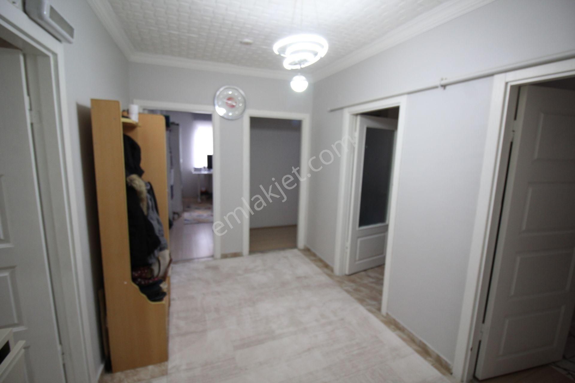 Krc'den Tıp Fakültesi Caddesi Yanında 2+1 Satılık Daire - Görsel 12