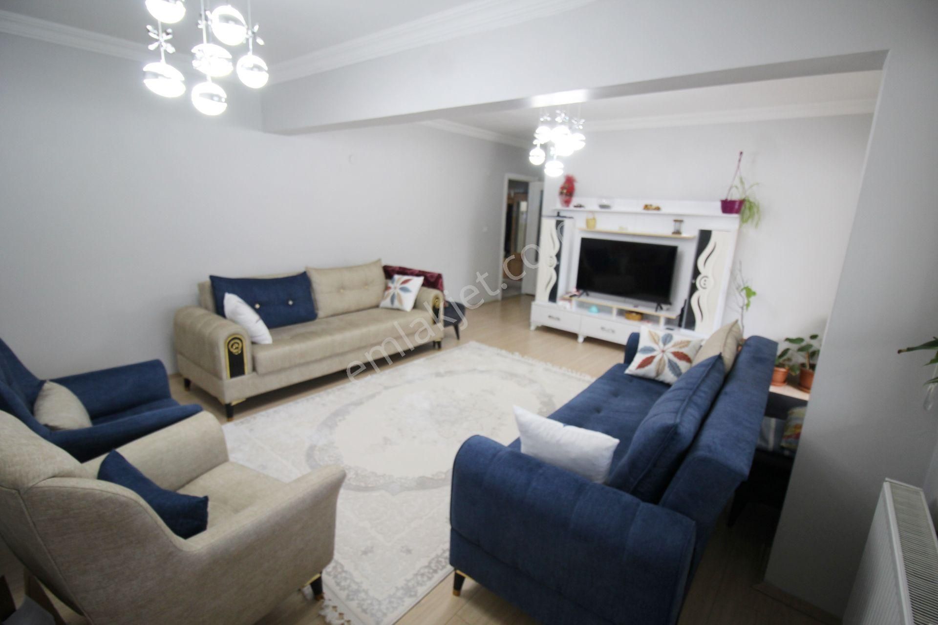 Krc'den Tıp Fakültesi Caddesi Yanında 2+1 Satılık Daire - Görsel 3