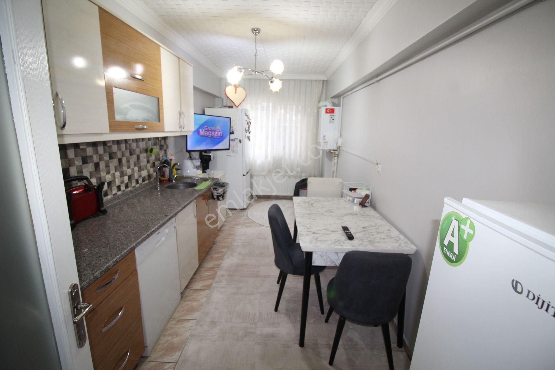 Krc'den Tıp Fakültesi Caddesi Yanında 2+1 Satılık Daire - Görsel 6