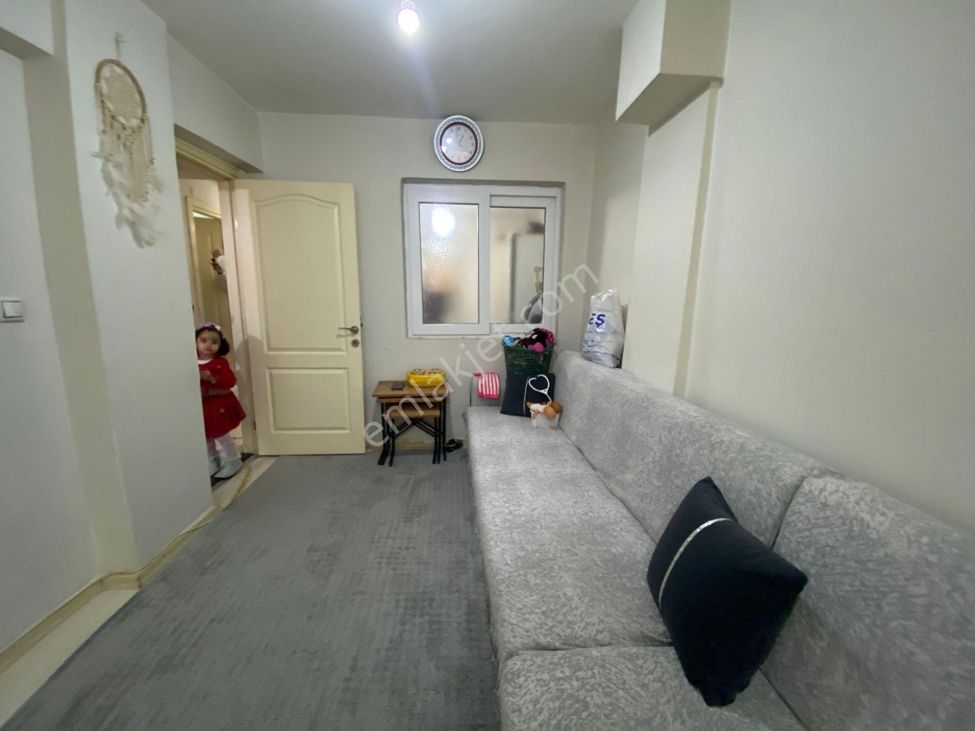 Basın Sit. Metro Ve Cd. Yakını Tadilatlı D.gazlı Bahçeli 2+1 - Görsel 8