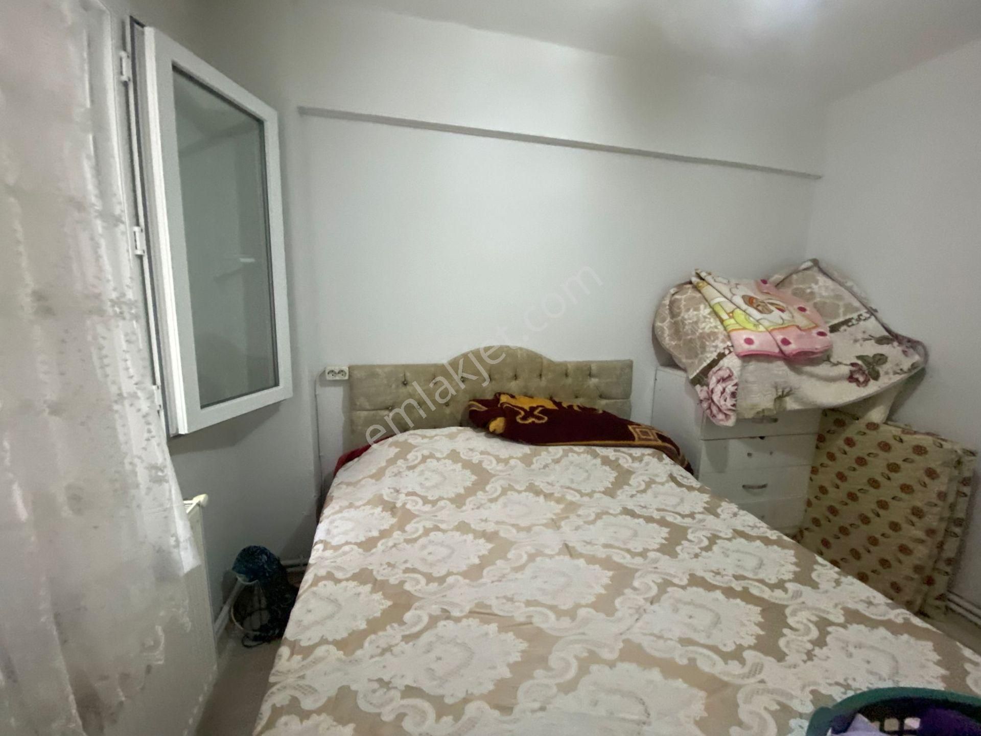 Basın Sit. Metro Ve Cd. Yakını Tadilatlı D.gazlı Bahçeli 2+1 - Görsel 16