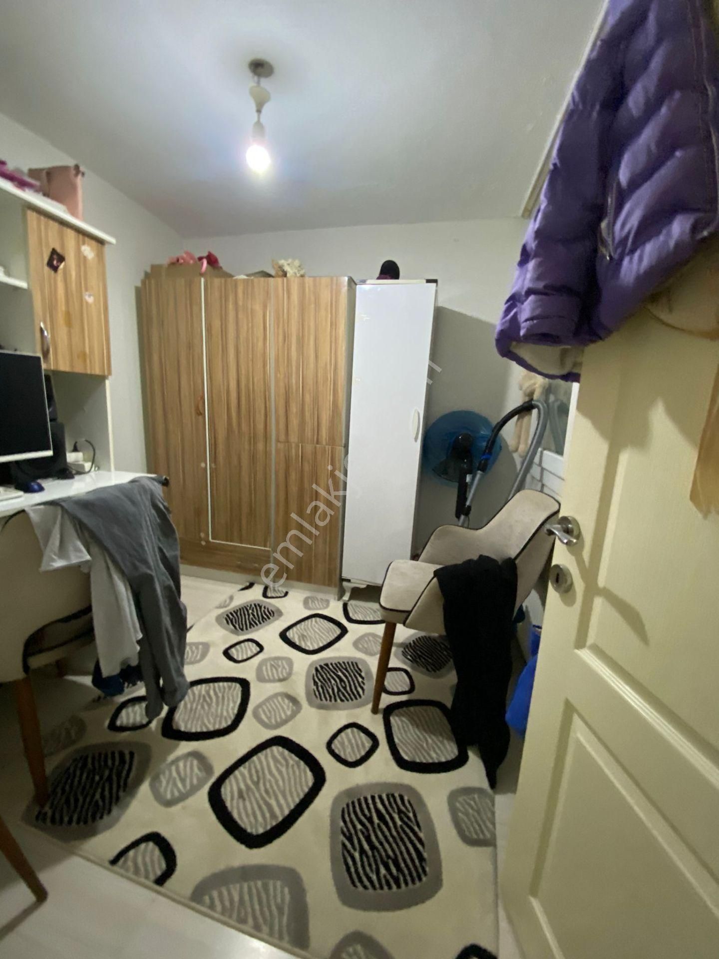 Basın Sit. Metro Ve Cd. Yakını Tadilatlı D.gazlı Bahçeli 2+1 - Görsel 7