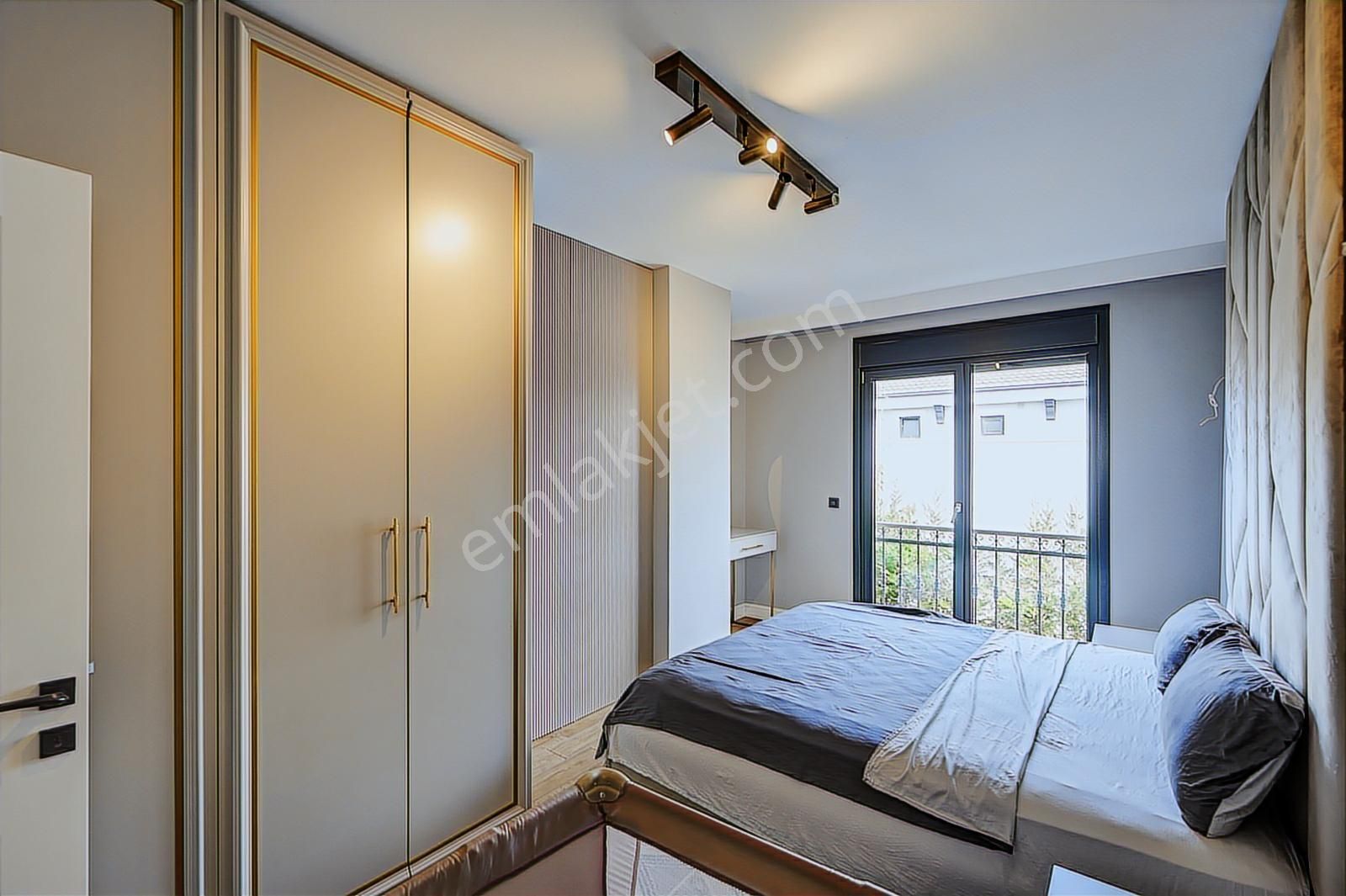 Bahçeli Yaşam Konakları Büyük Bahçeli Havuzlu Satılık 4+1 Villa - Görsel 8